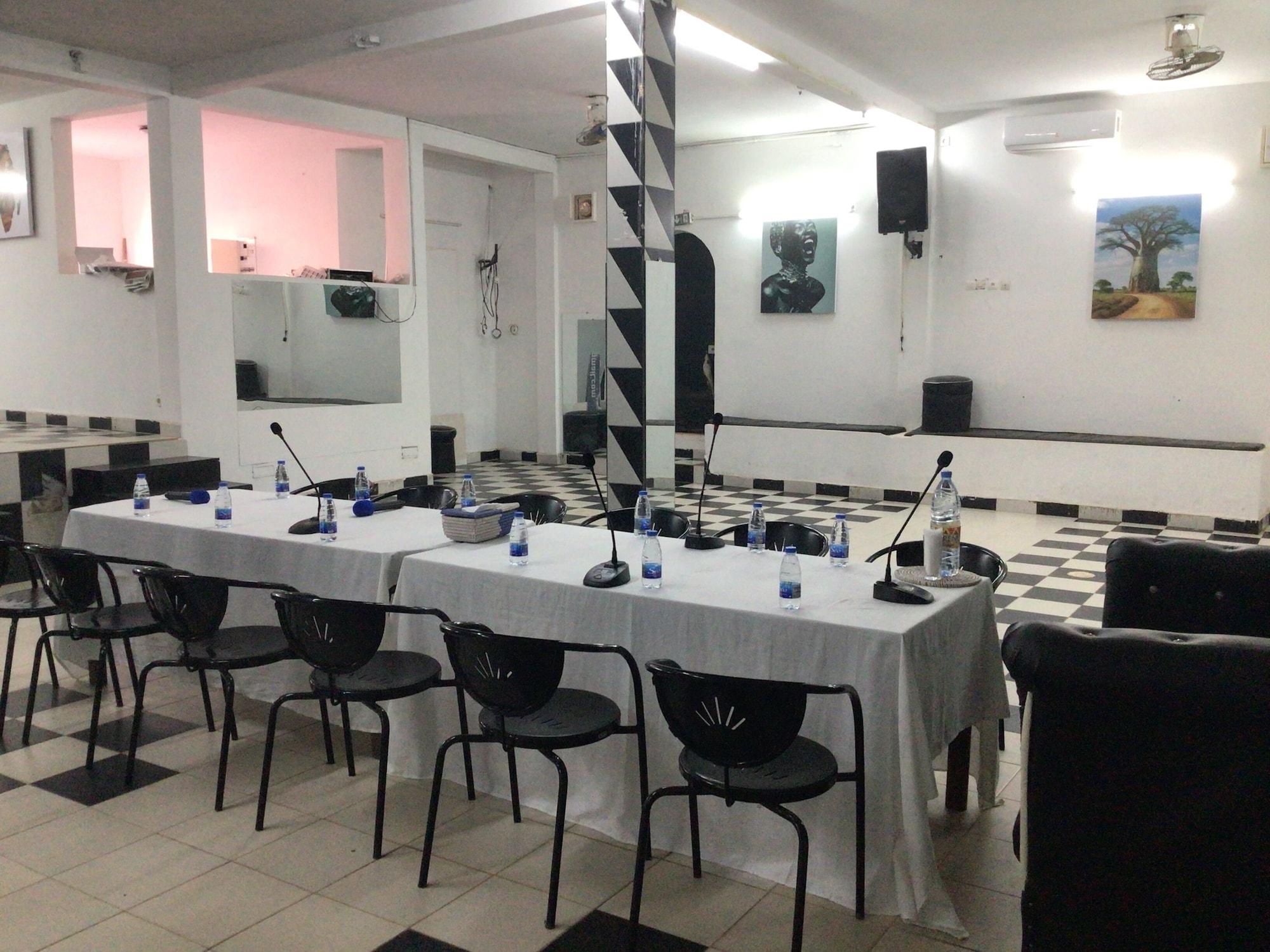 Sala de Reuniones Black And White Hôtel