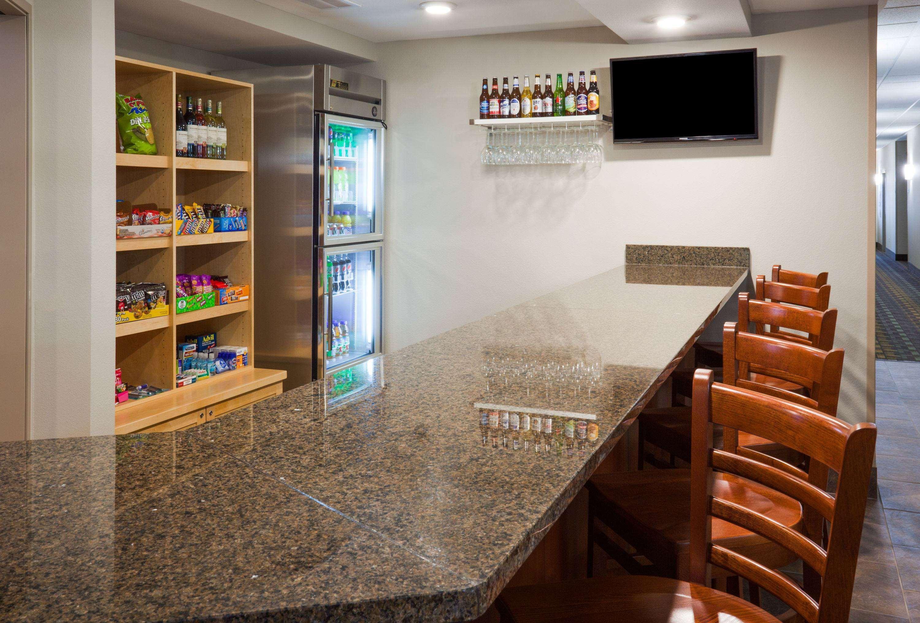 Bar/Salón AmericInn by Wyndham Sibley