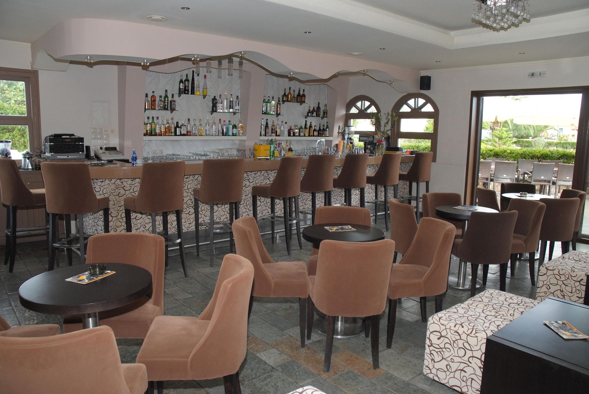 Bar/Salón Hotel Sea Bird