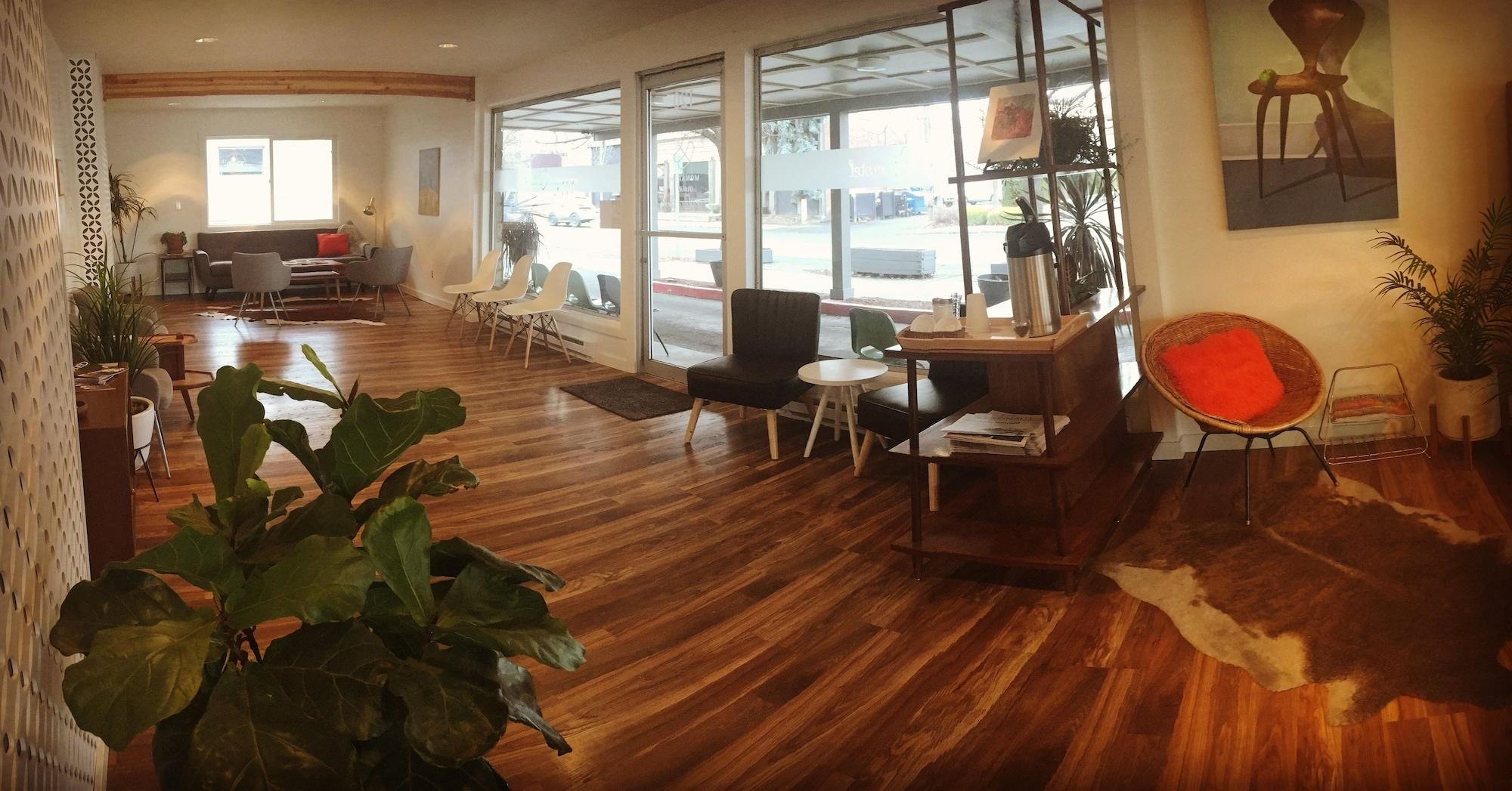 Vista Lobby Monarch Motel