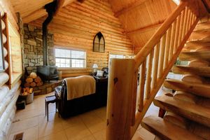 Alquiler Vacacional - Three Canyons - Entire Log Home With Mountain View!