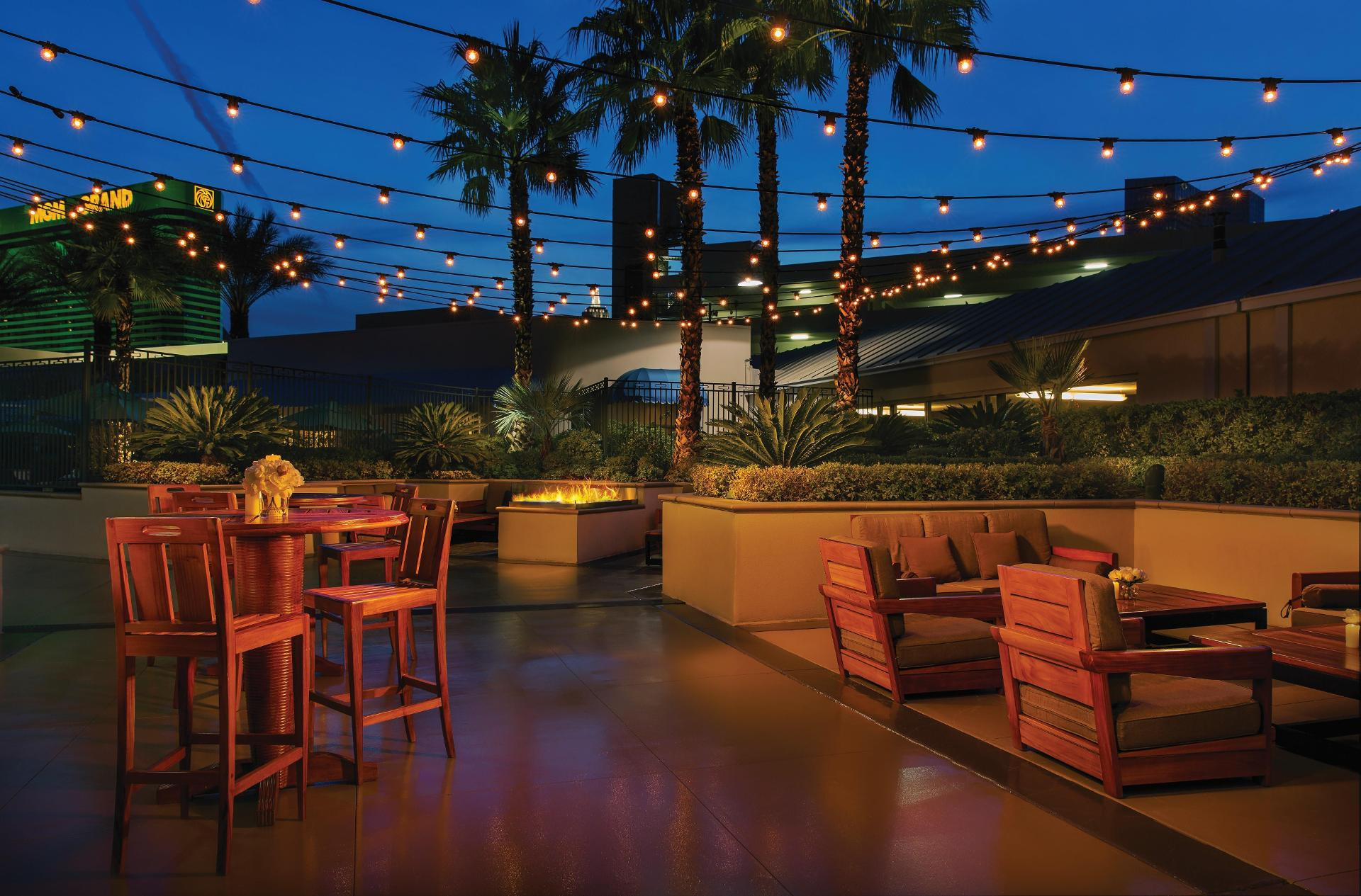 Vista Exterior The Signature at MGM Grand (All Suites)