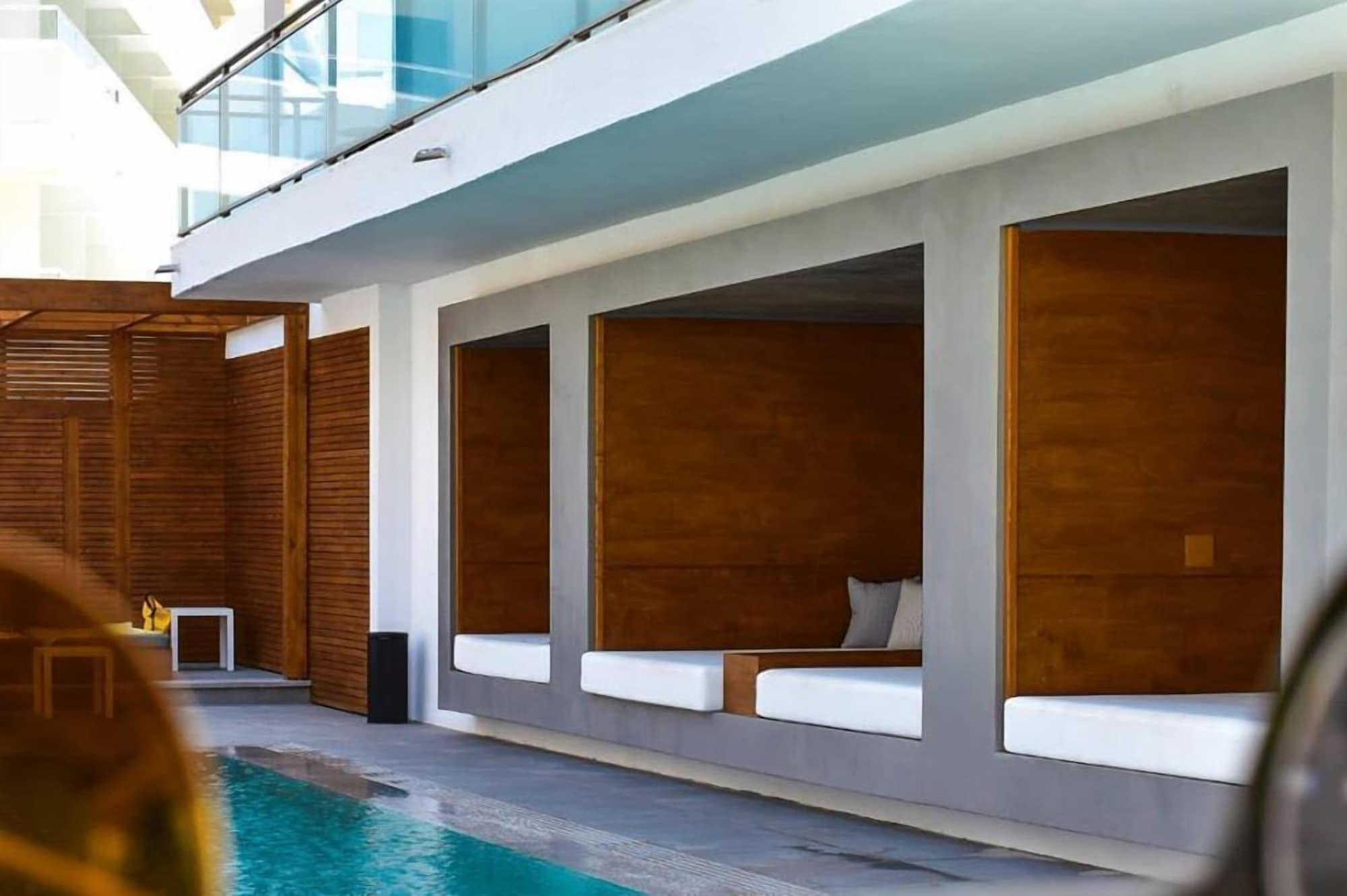 Spa Manousos City Hotel
