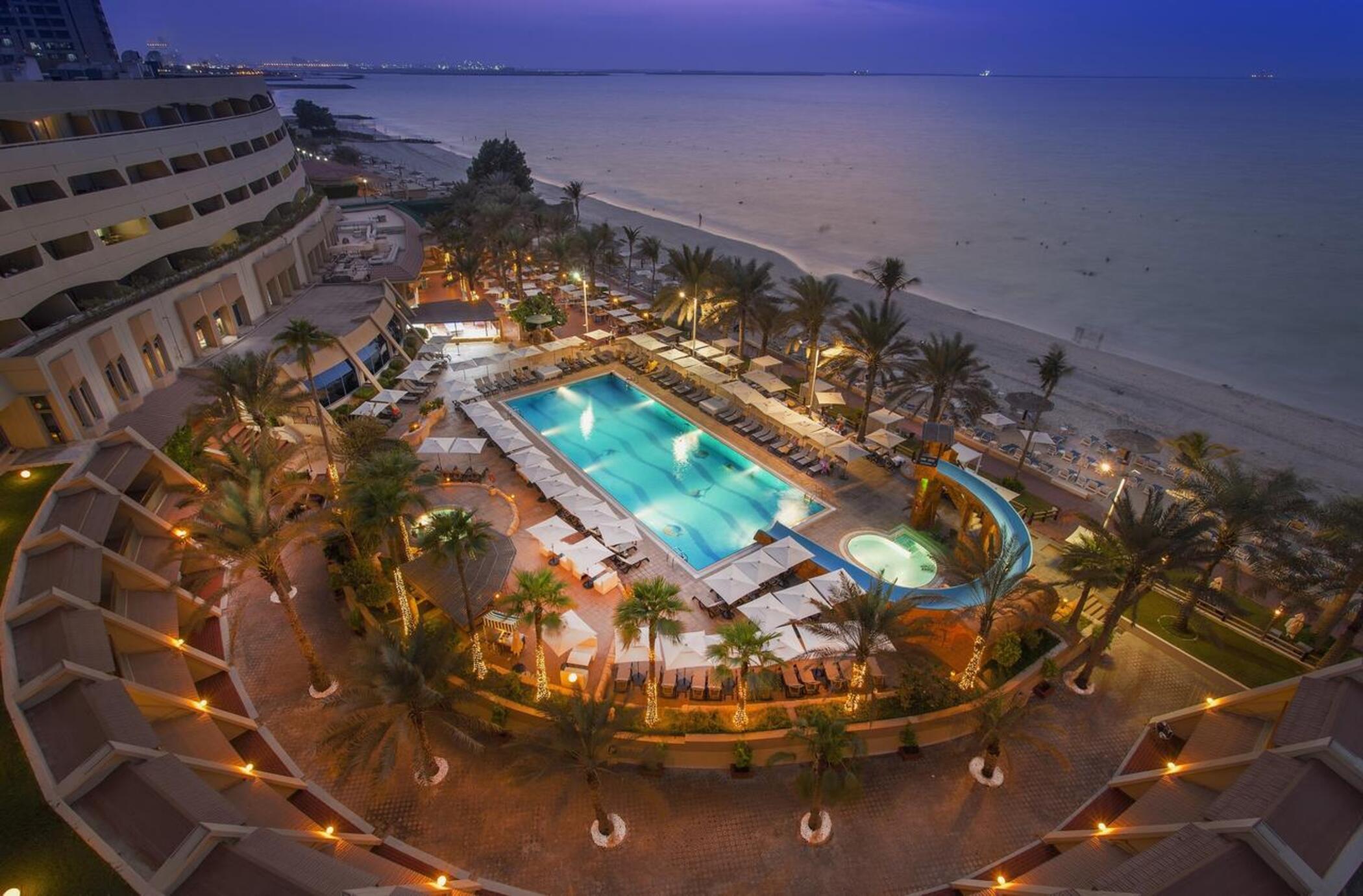 Vista Exterior Occidental Sharjah Grand