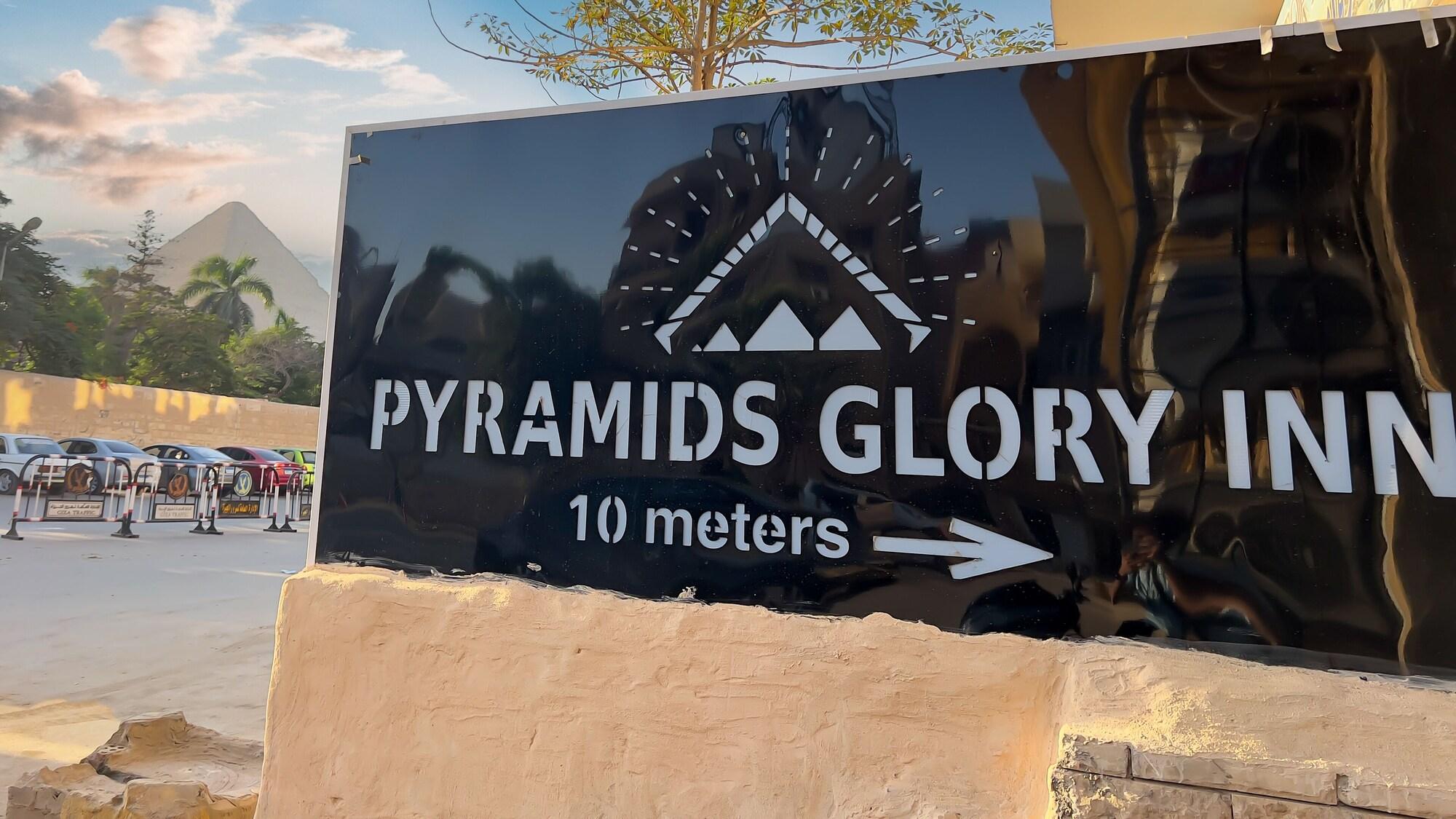 Vista Exterior Pyramids Glory INN