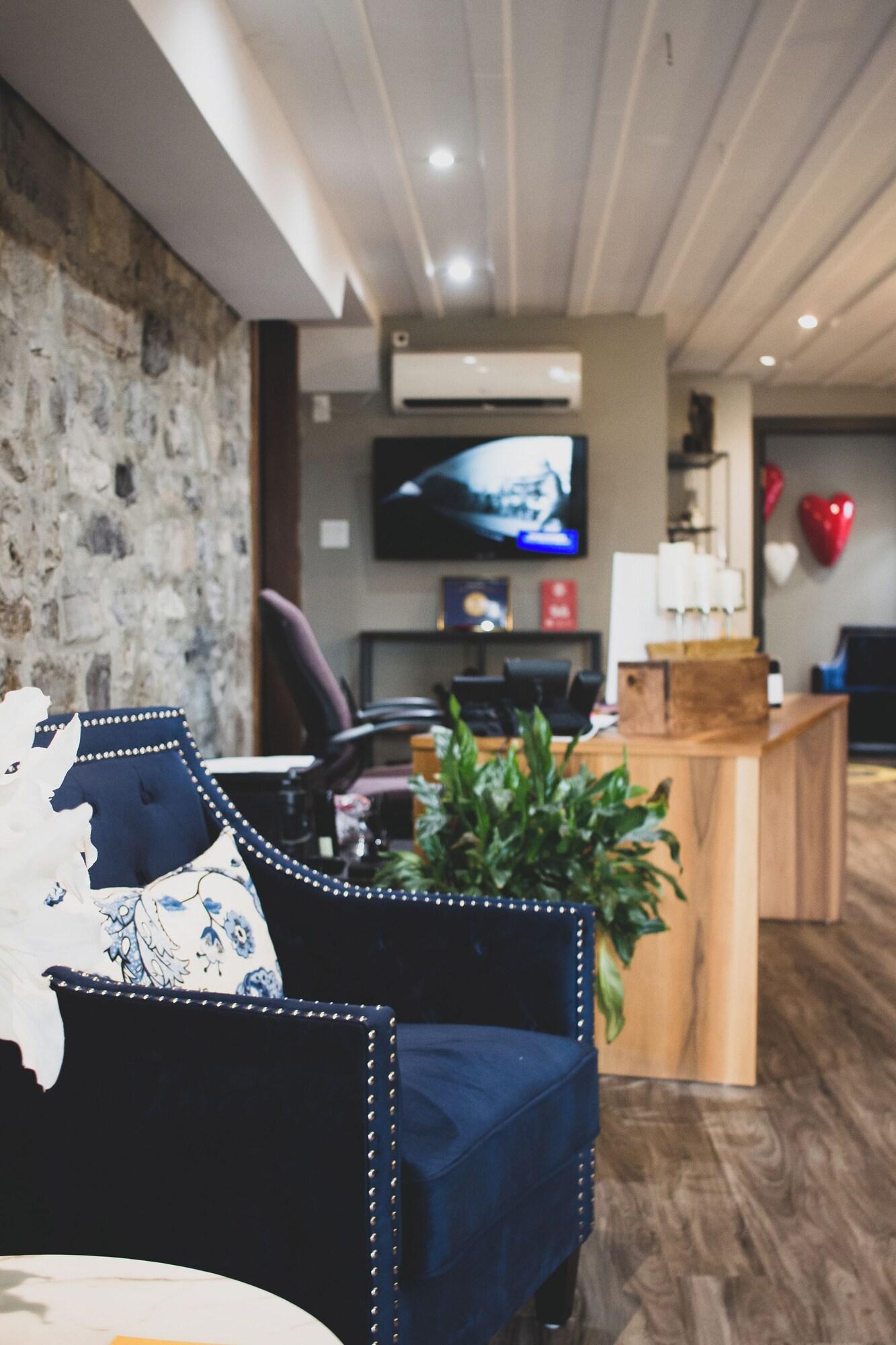 Vista Lobby Maison Otis