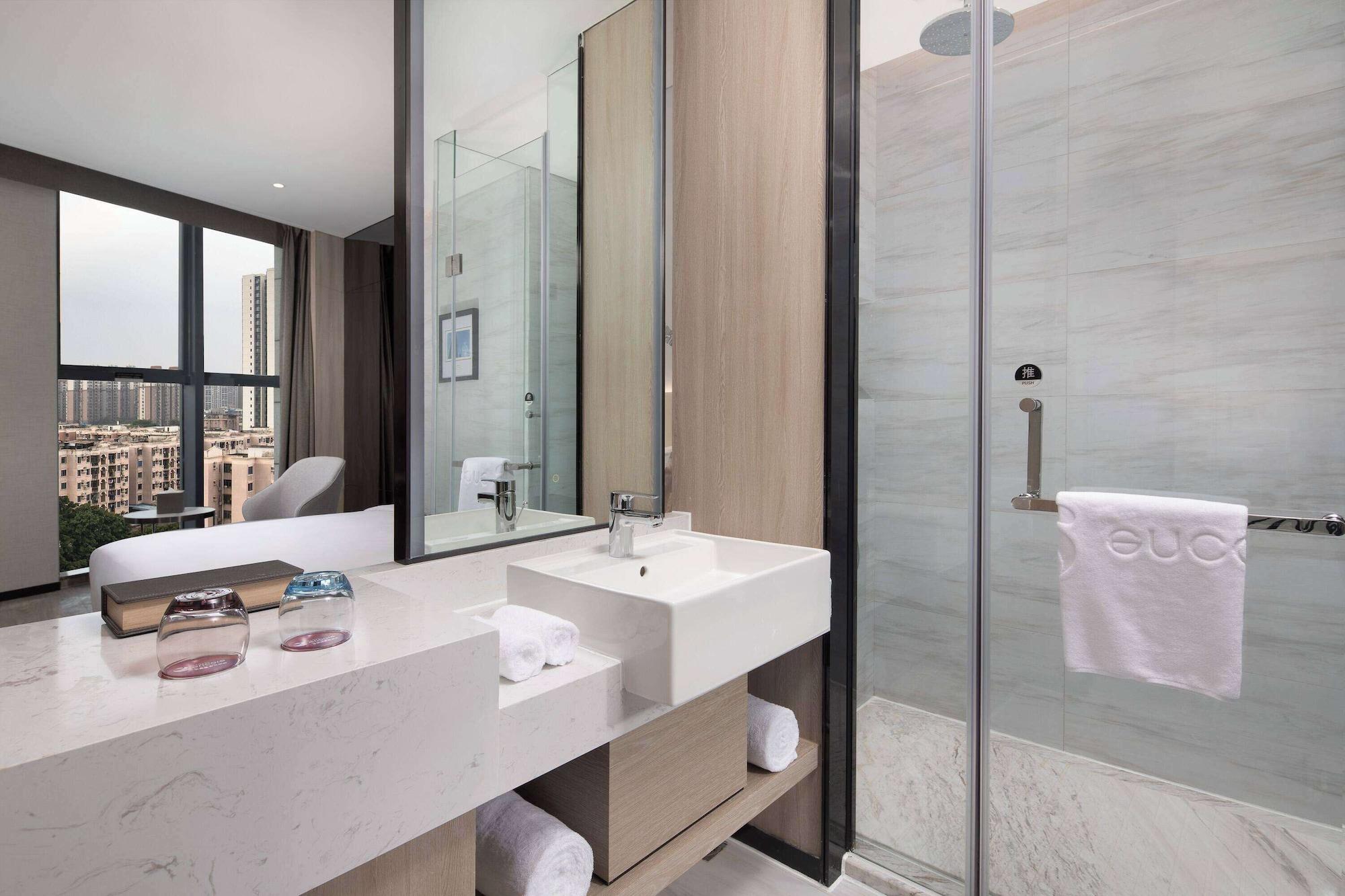 Equipamiento de Habitación Ramada Encore by Wyndham Dongguan East