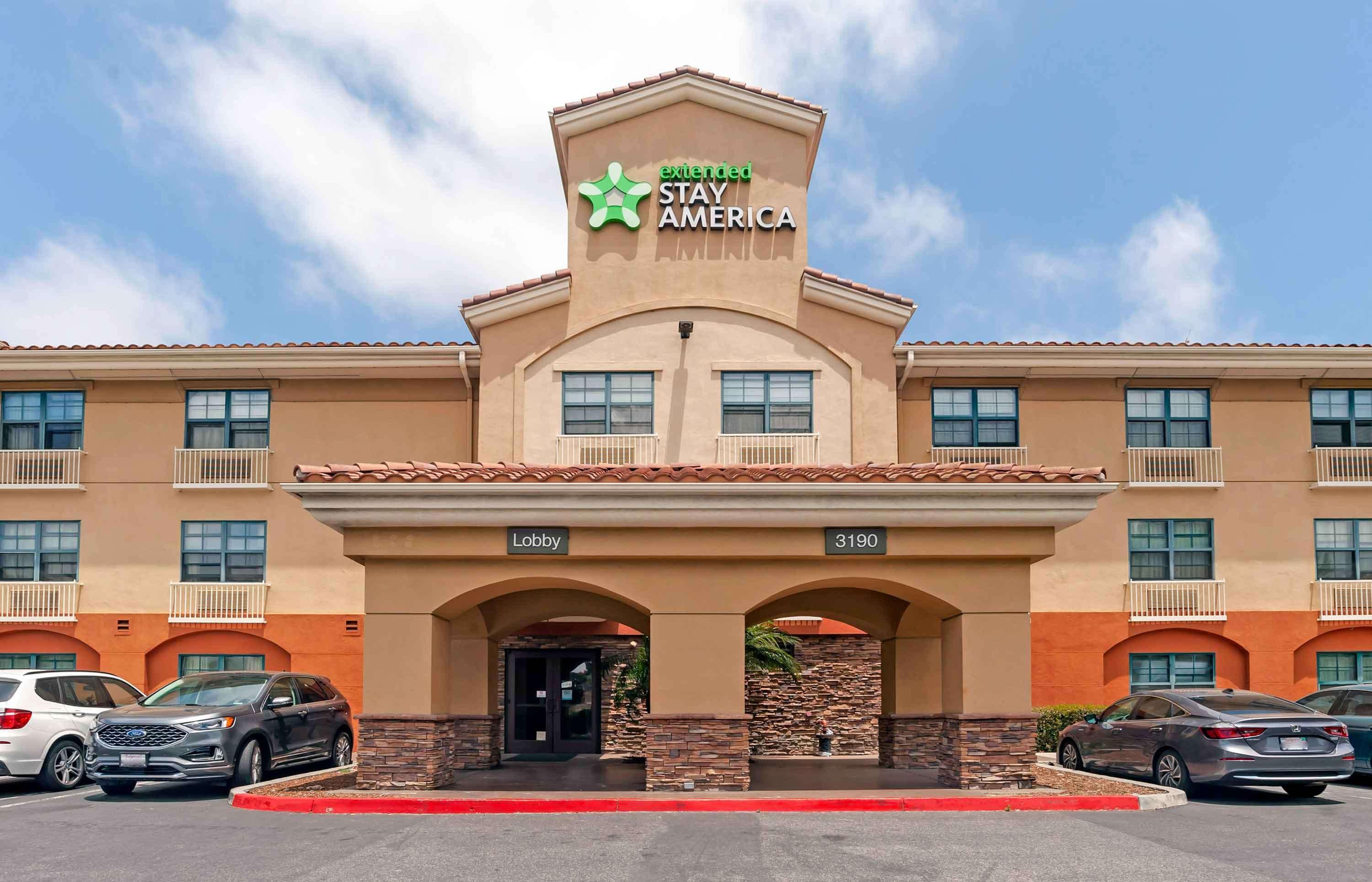 Vista Exterior Extended Stay America Suites San Diego Oceanside