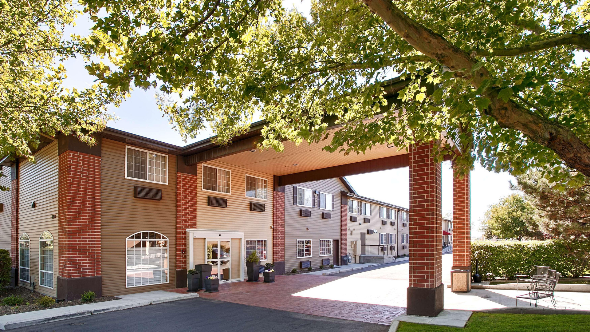 Vista Exterior Best Western Plus Meridian