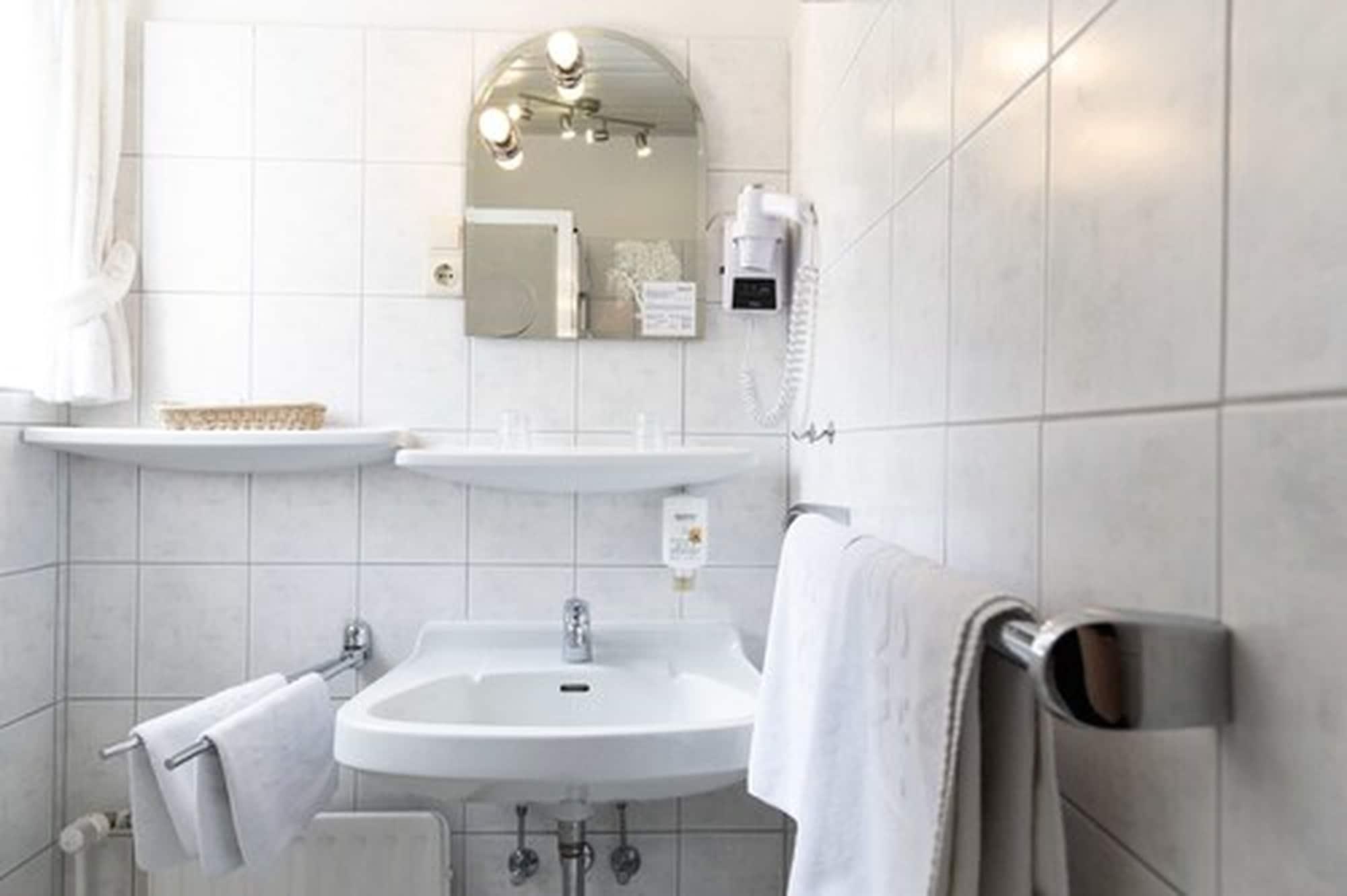 Equipamiento de Habitación AKZENT Hotel Thiemann  Zur Jägerklause