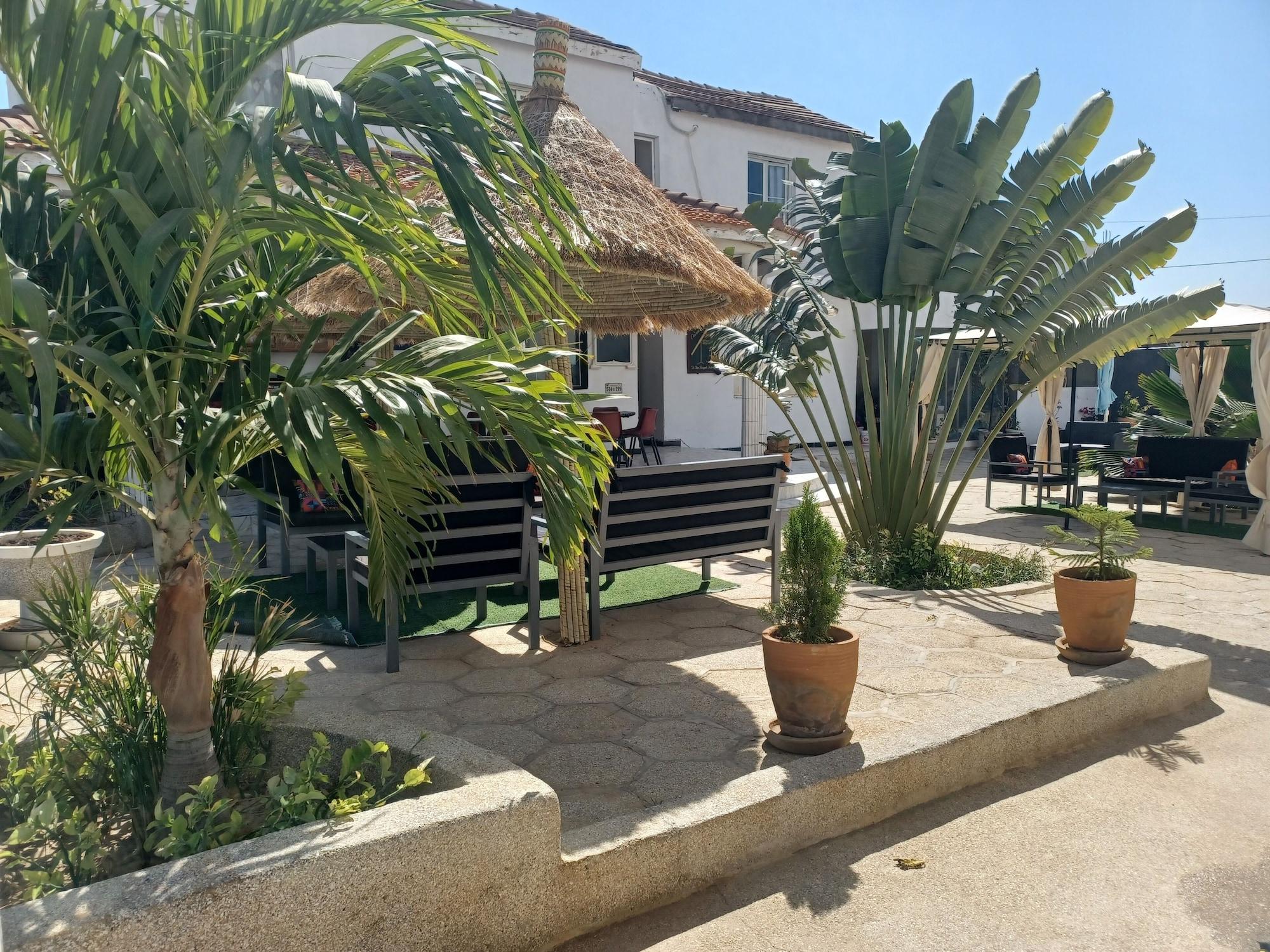 Equipamiento de Habitación Jozene House