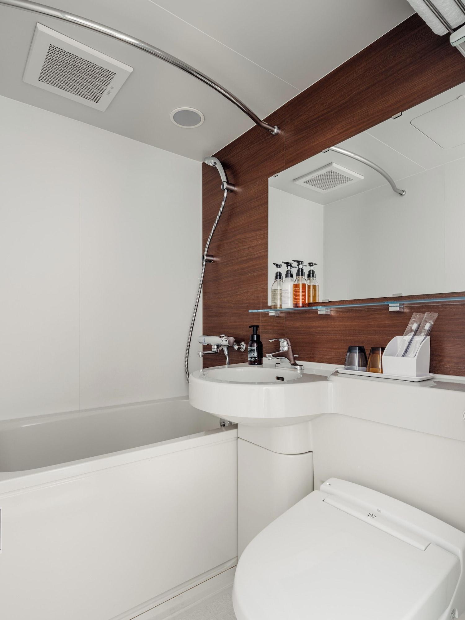 Equipamiento de Habitación Nest&Rise Osaka Namba Hotel