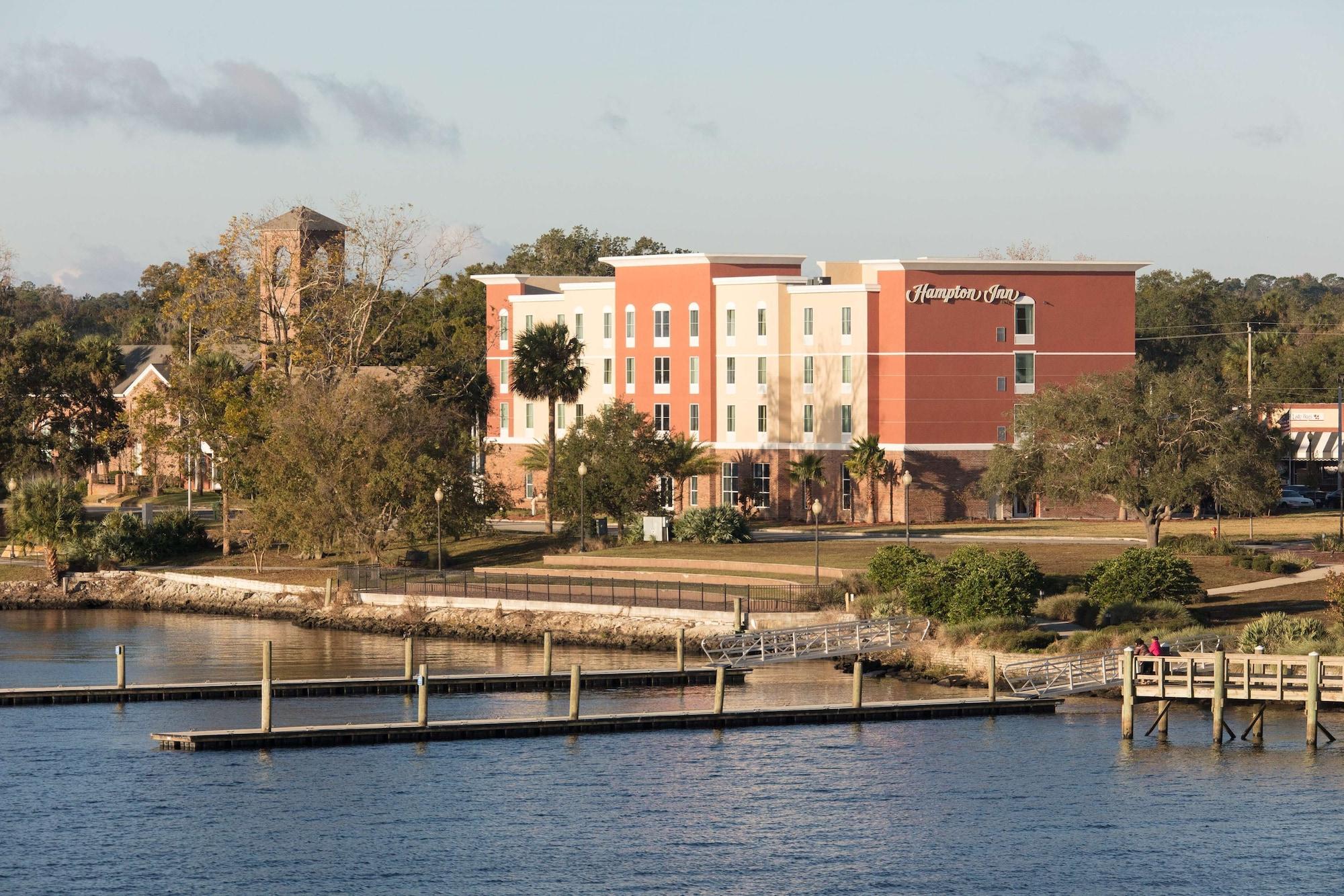 Vista Exterior Hampton Inn Palatka