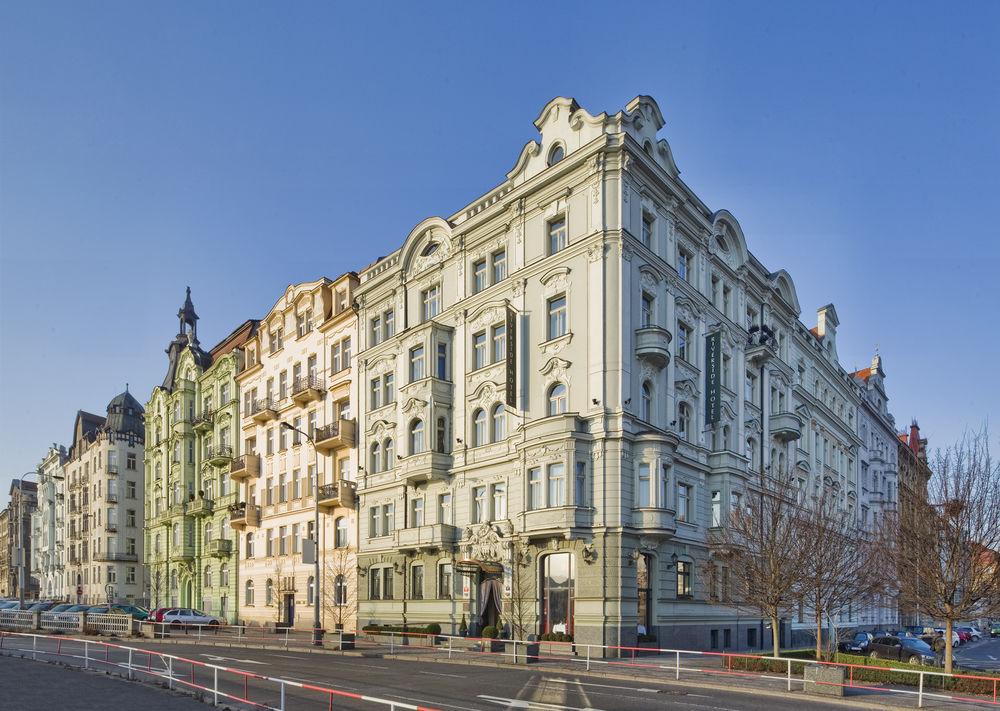 Vista da fachada Mamaison Hotel Riverside Prague