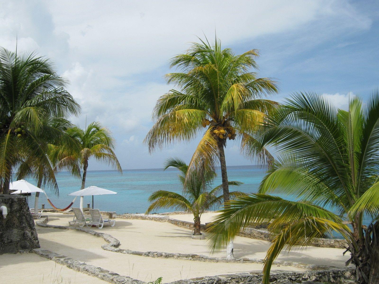 Playa Condumel Condominiums