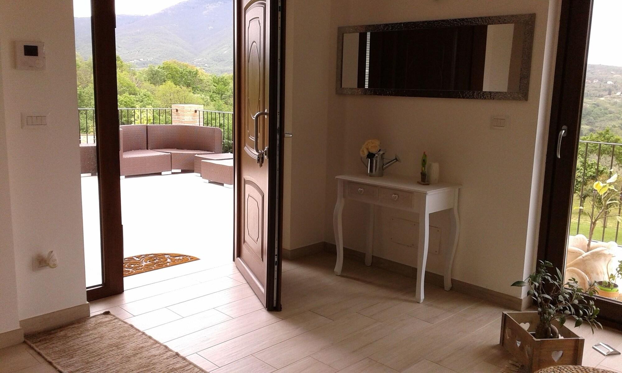 Vista Exterior La Bella Vista