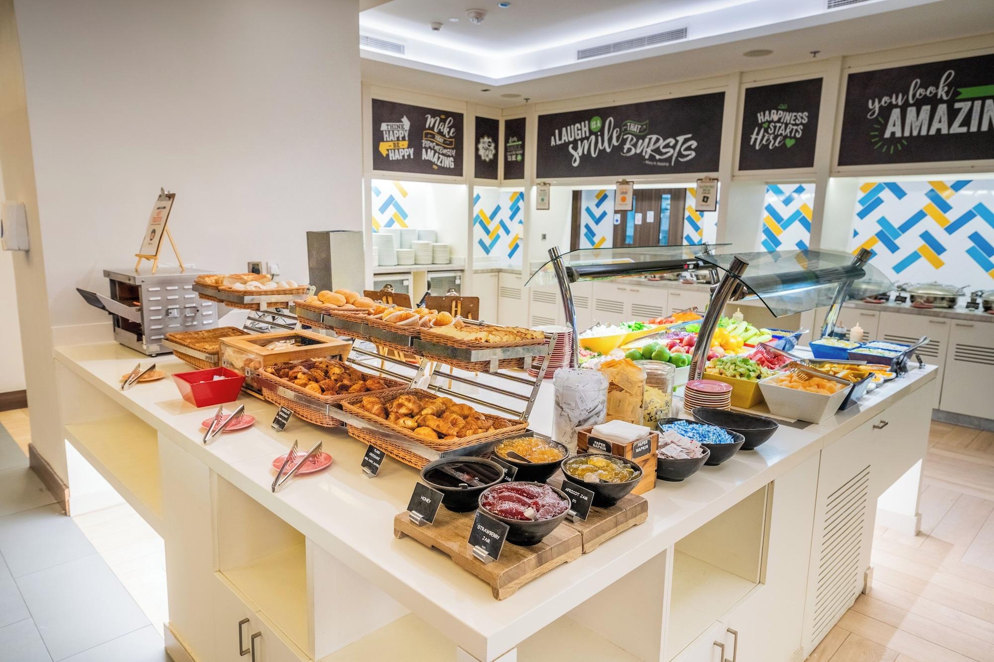 Restaurant Hampton by Hilton Dubai Airport