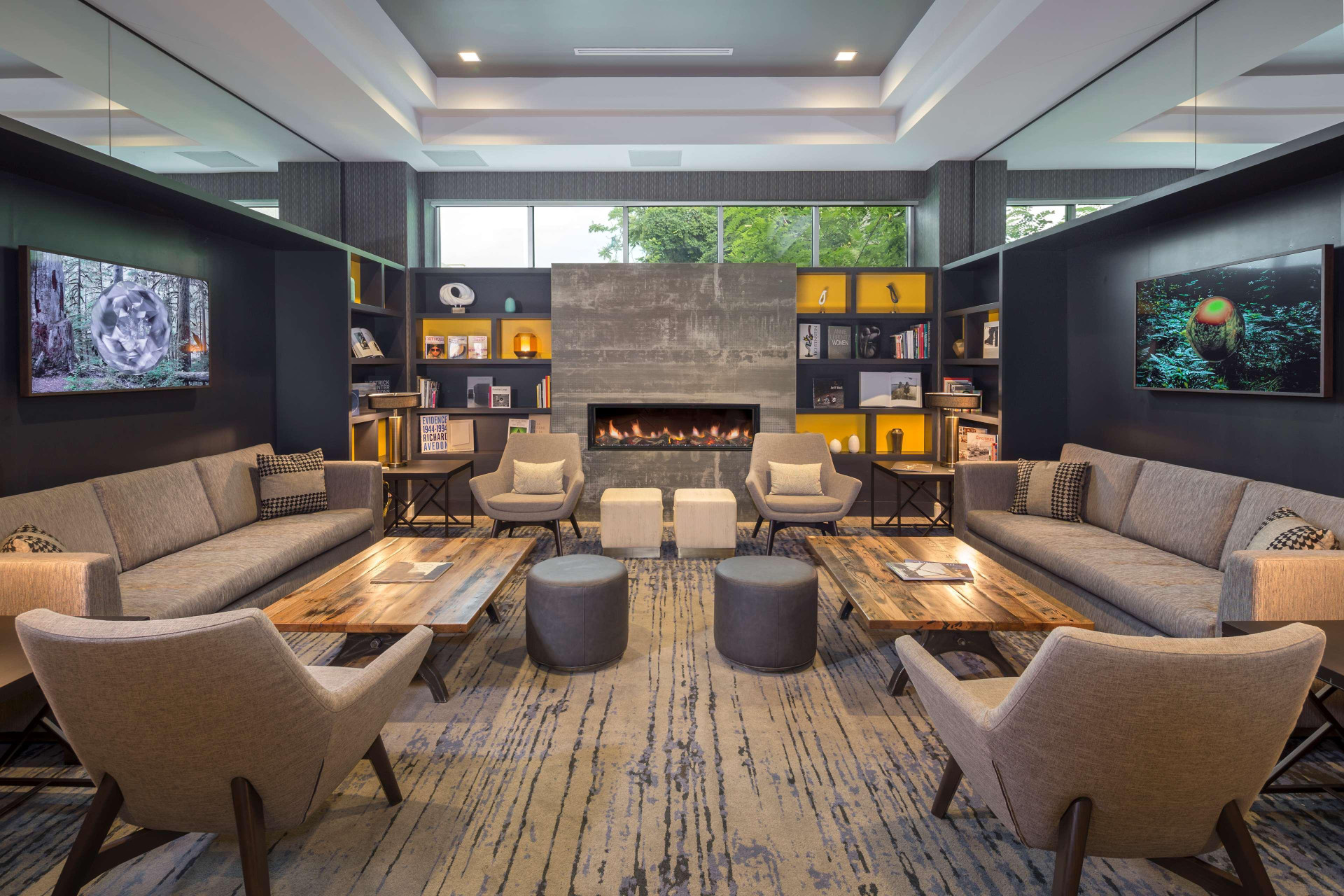 Bar/Salón The Summit Hotel