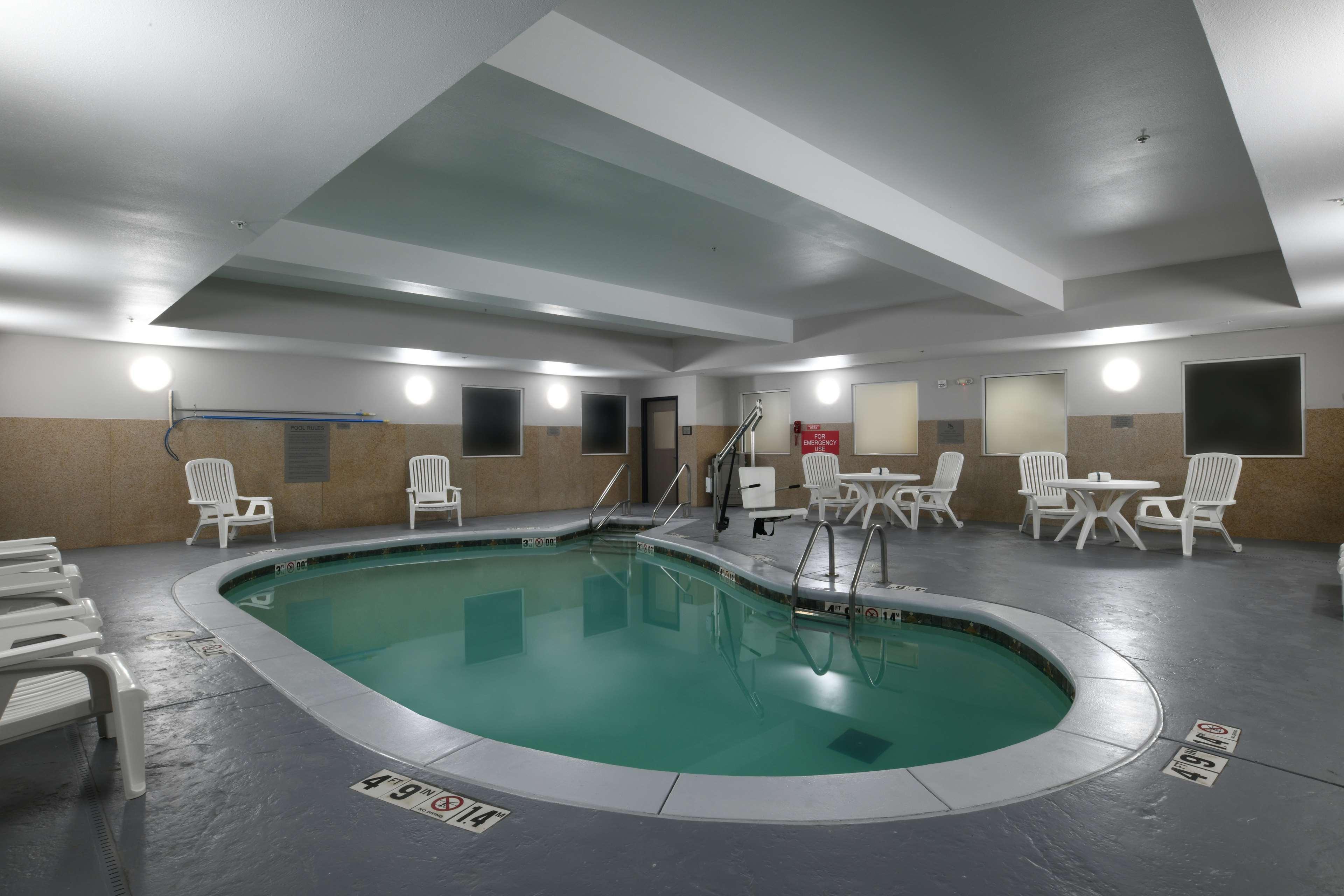 Vista Piscina Country Inn & Suites by Radisson, Oklahoma City Airport, OK