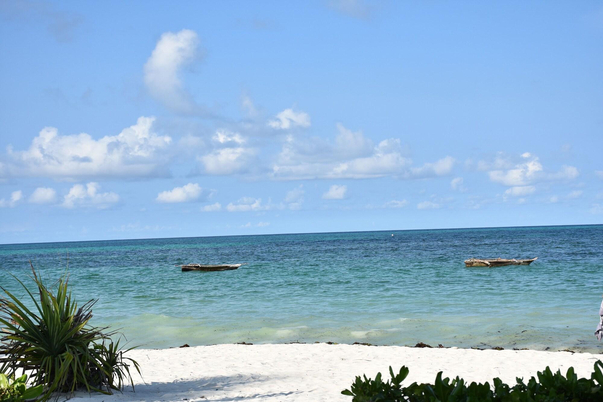 Varios Pwani Silver Sand Beach Hotel