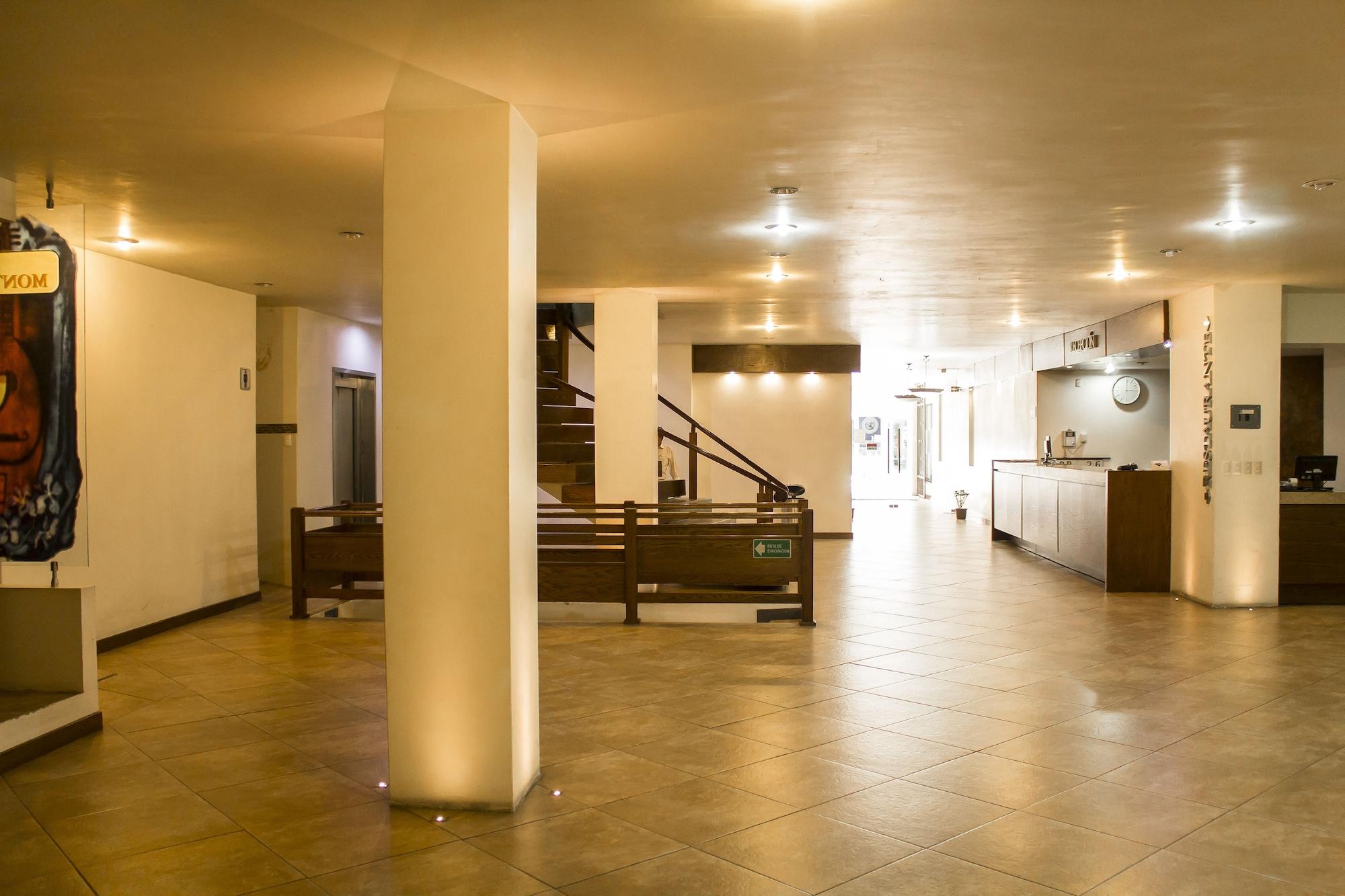 Vista Lobby Hotel El Monte
