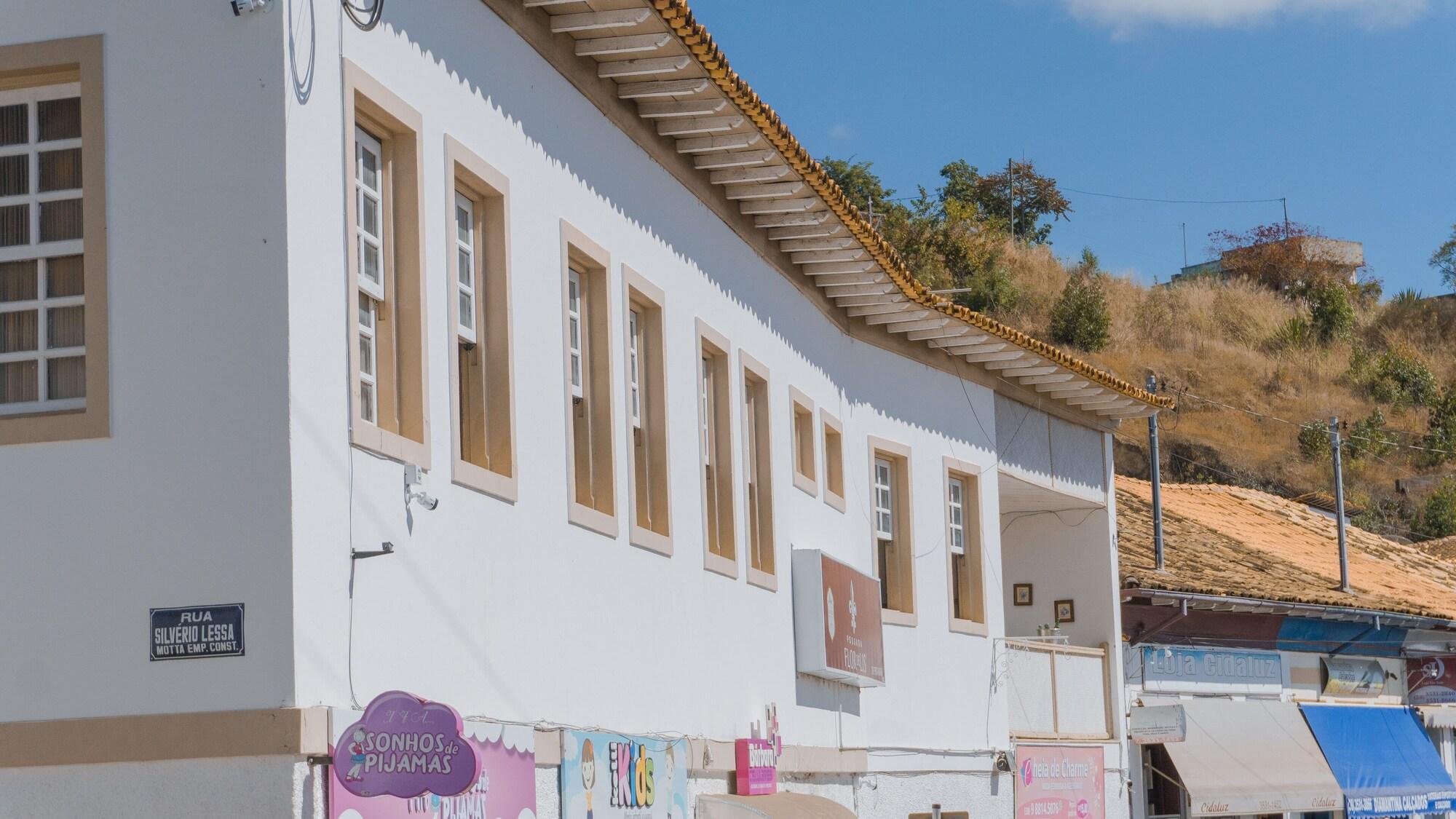 Vista Exterior Pousada Flor de Lis