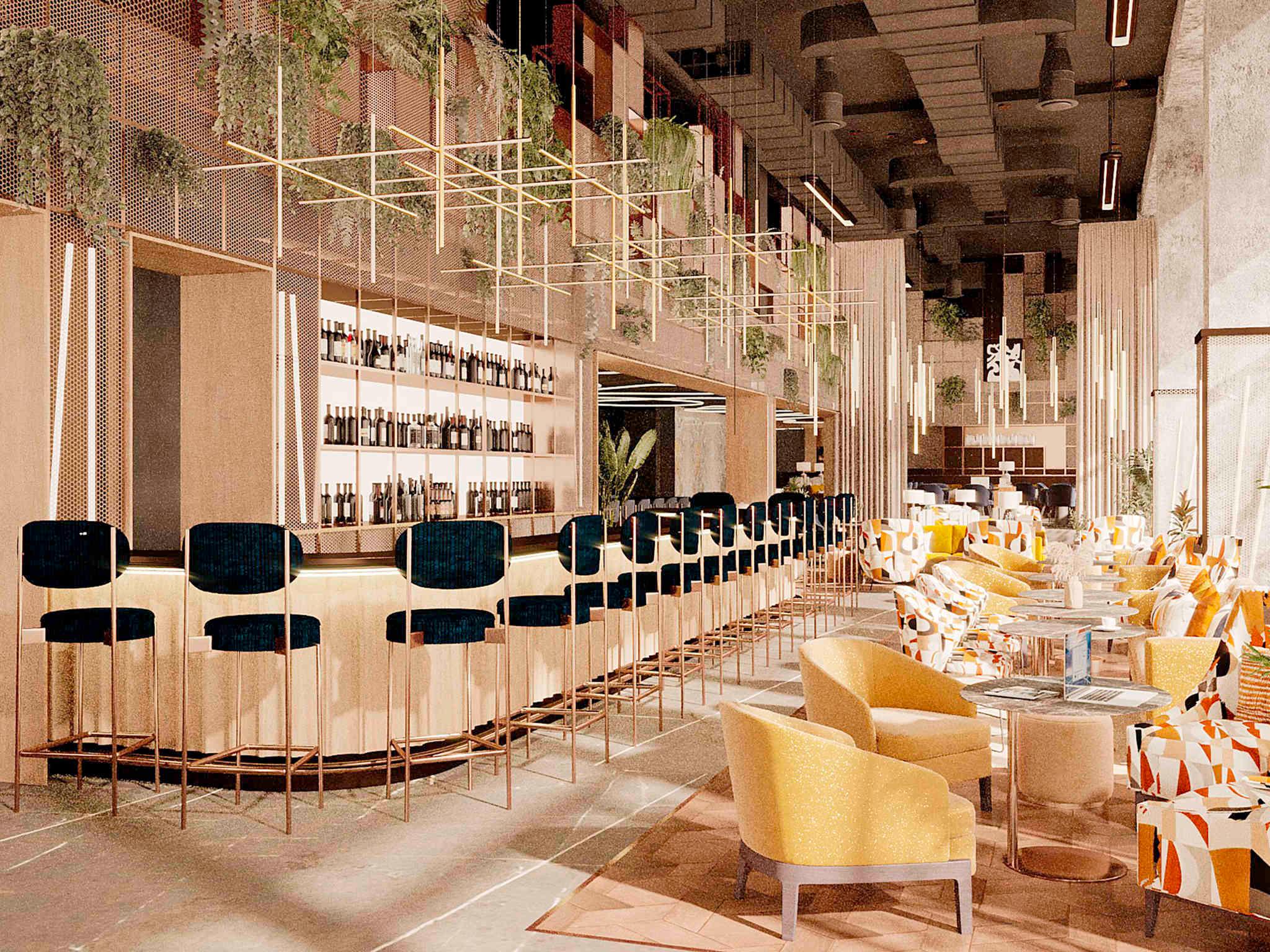 Bar/Salón Pullman Lyon