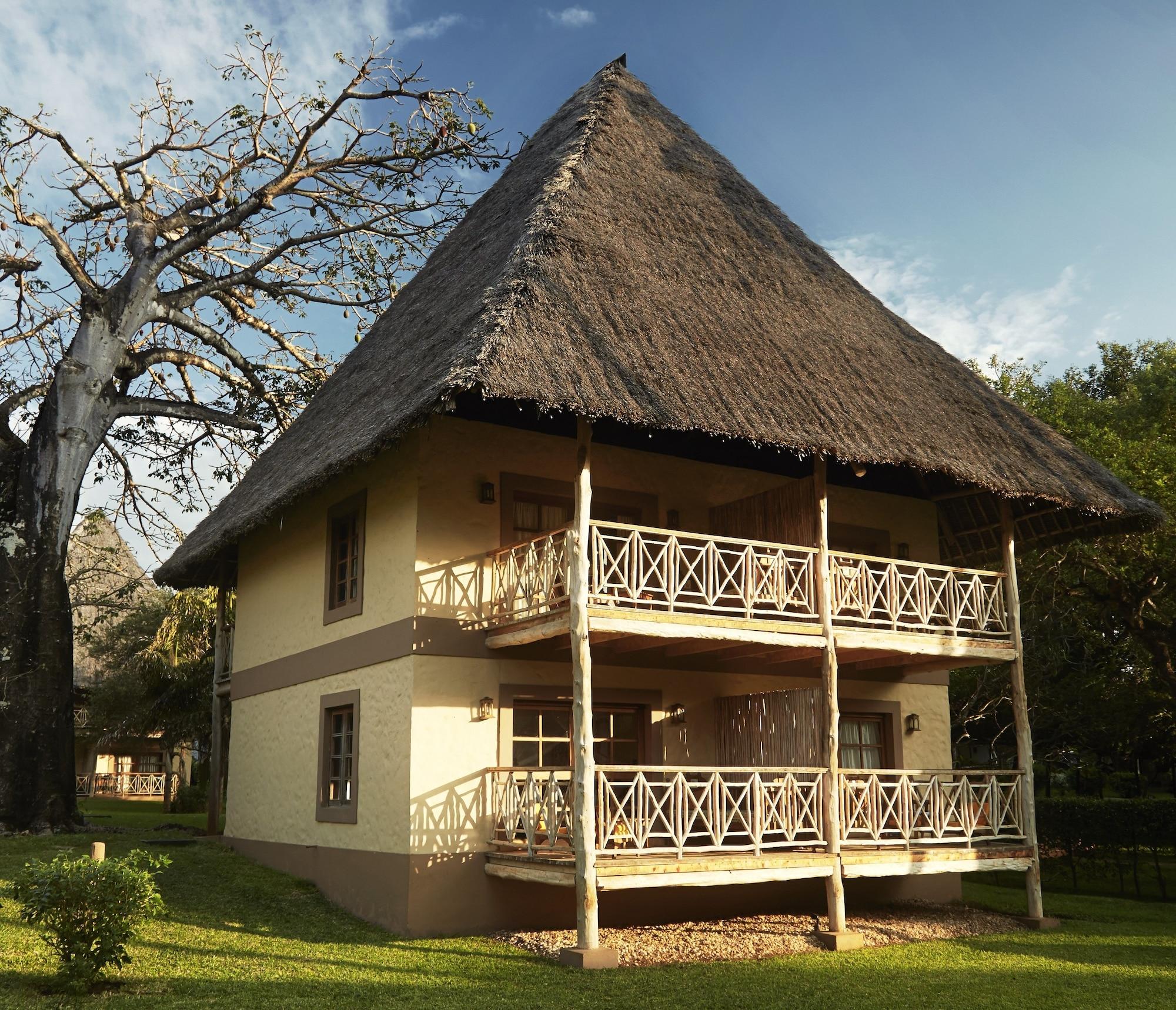 Vista Exterior Neptune Palm Beach Boutique Resort & Spa All Inclusive