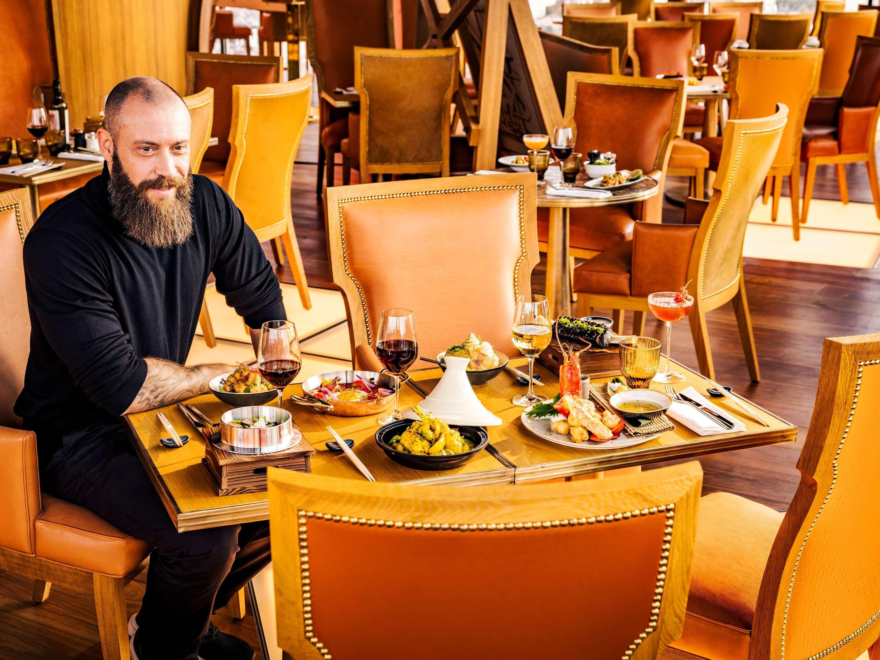 Restaurant Too Hotel & Spa Paris - MGallery Collection