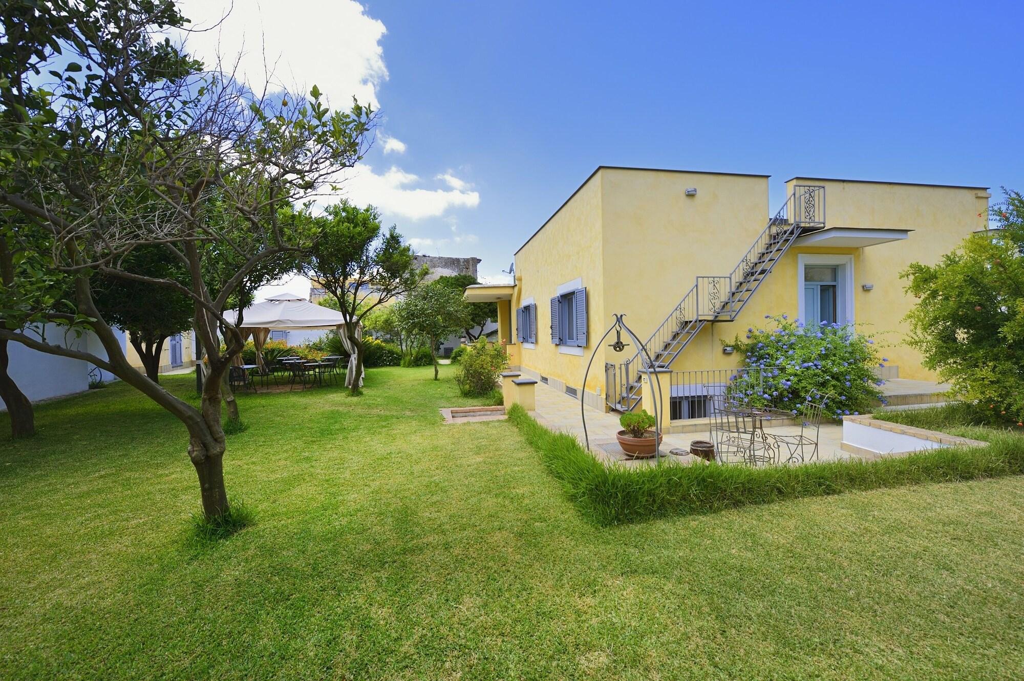 Varios Villa Mazzella