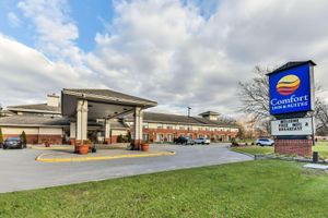 Alojamiento - Comfort Inn & Suites Ambassador Bridge