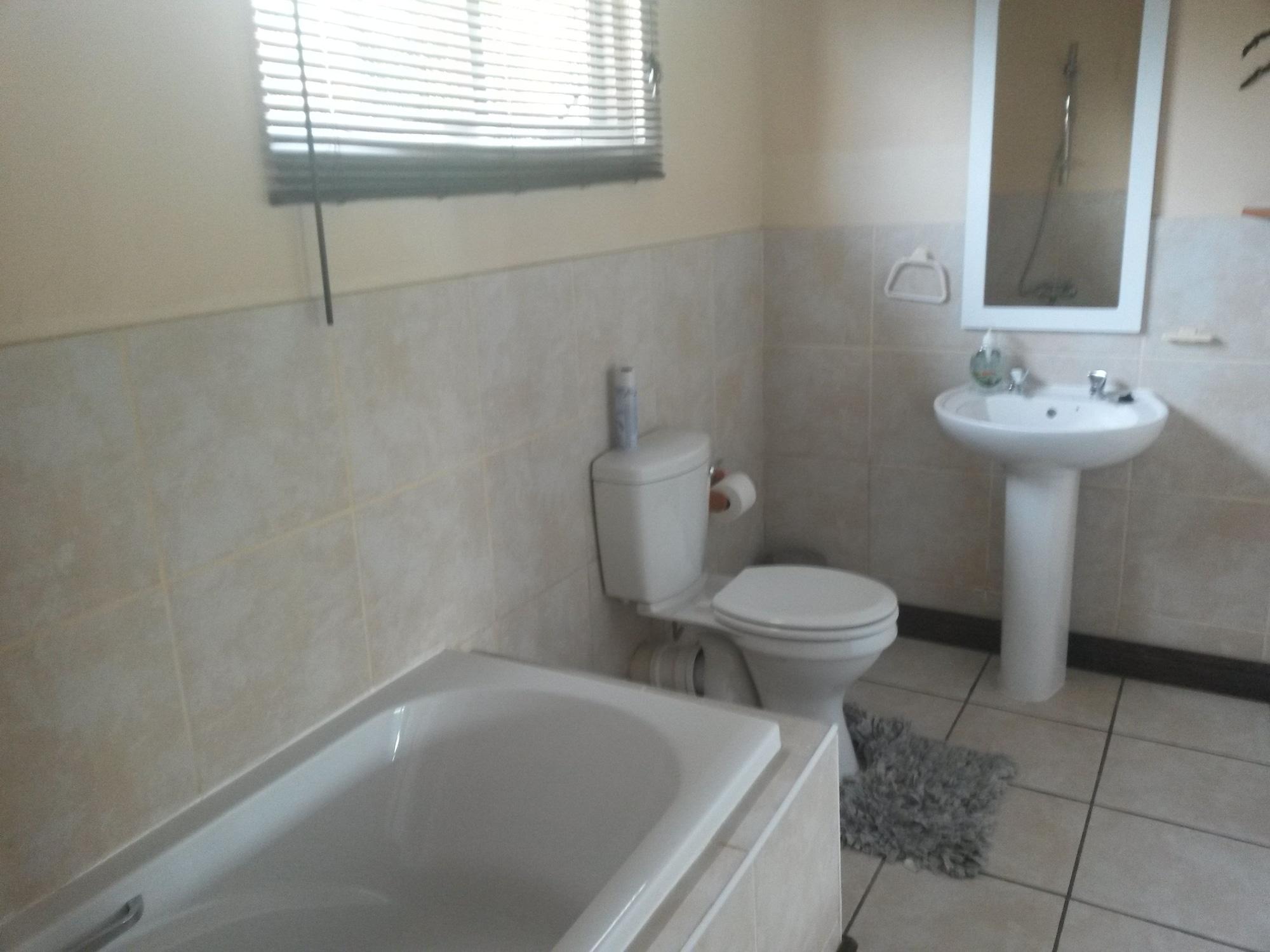 Equipamiento de Habitación African Sun Guest House