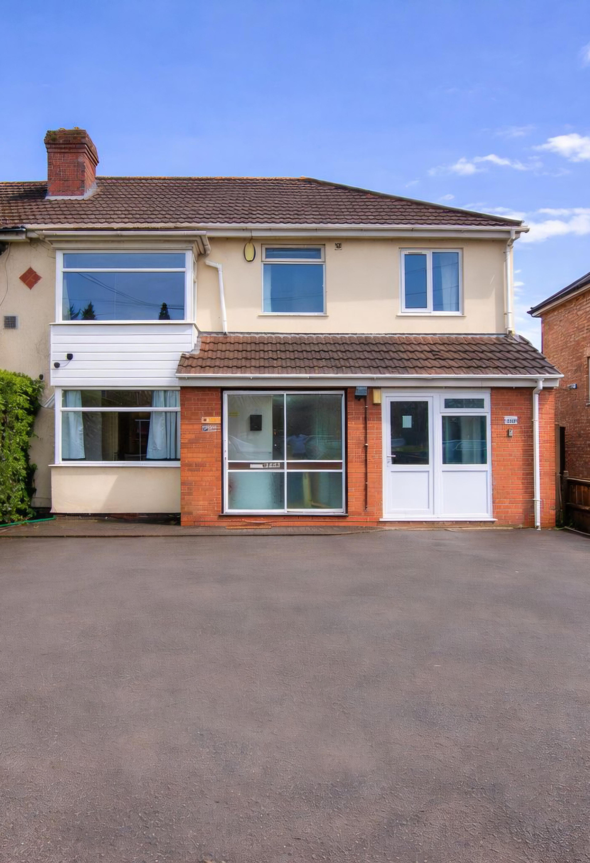 Vista Exterior Airport Lodge