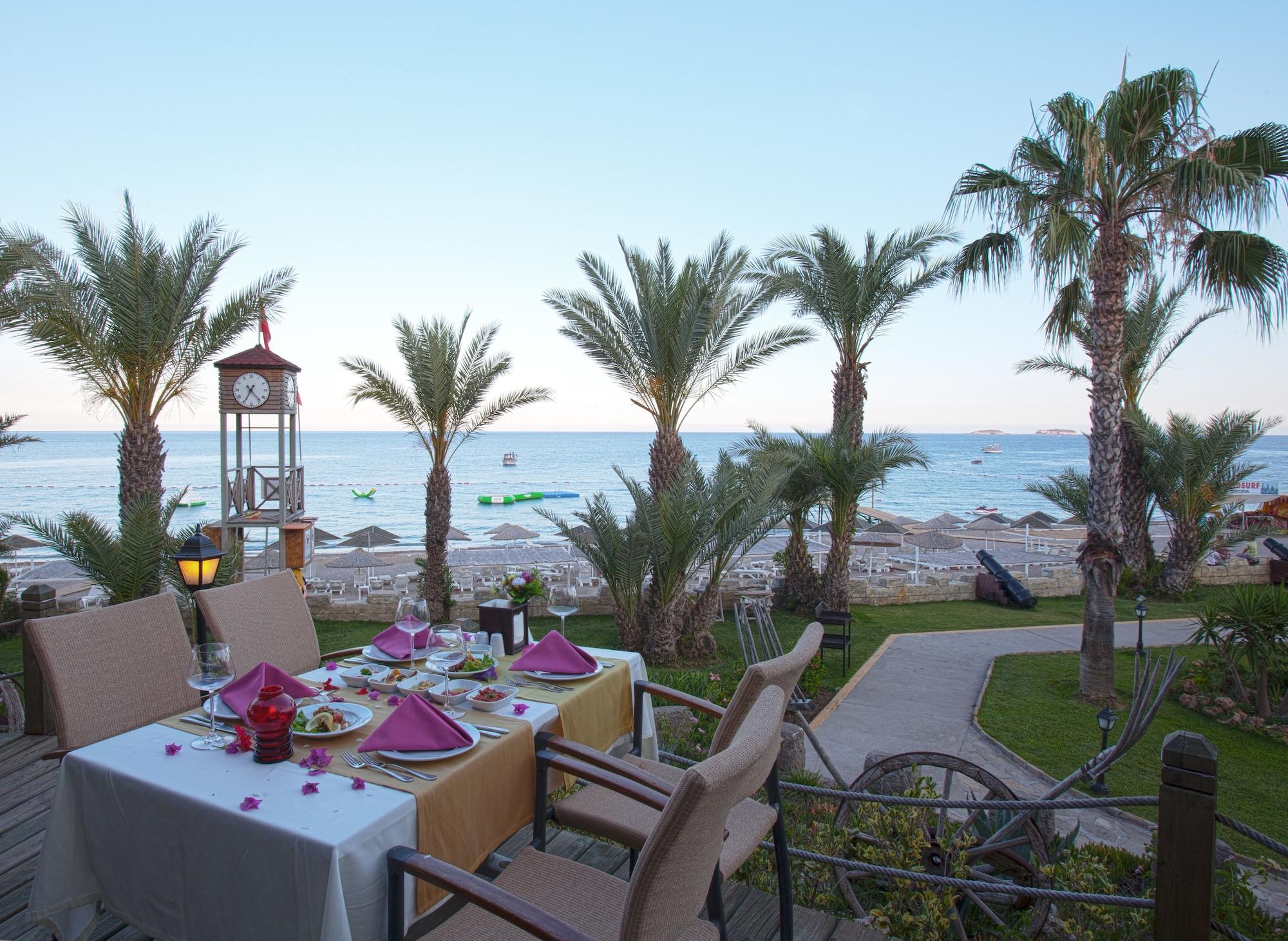 Restaurant Pirate's Beach Club - All Inclusive