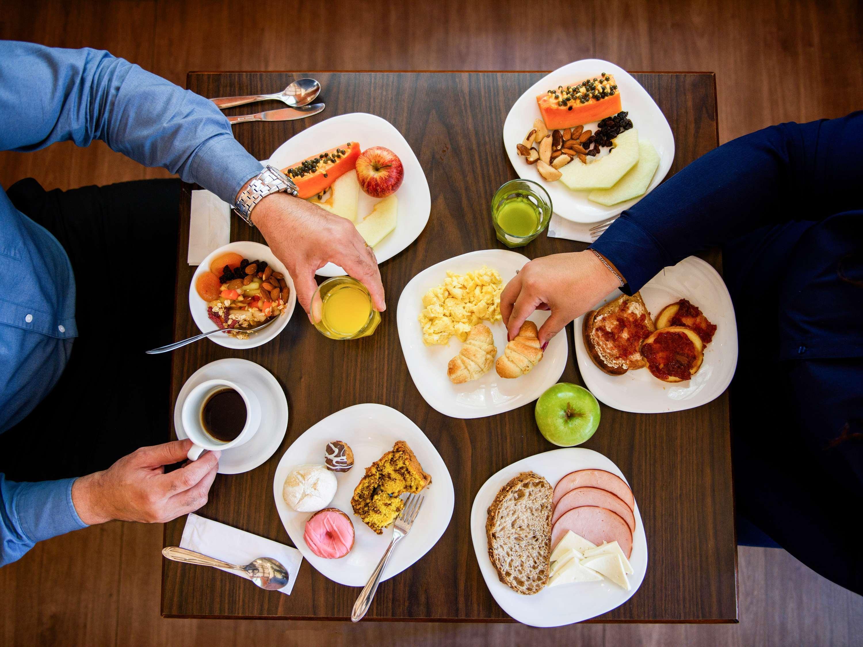 Restaurant ibis Curitiba Batel