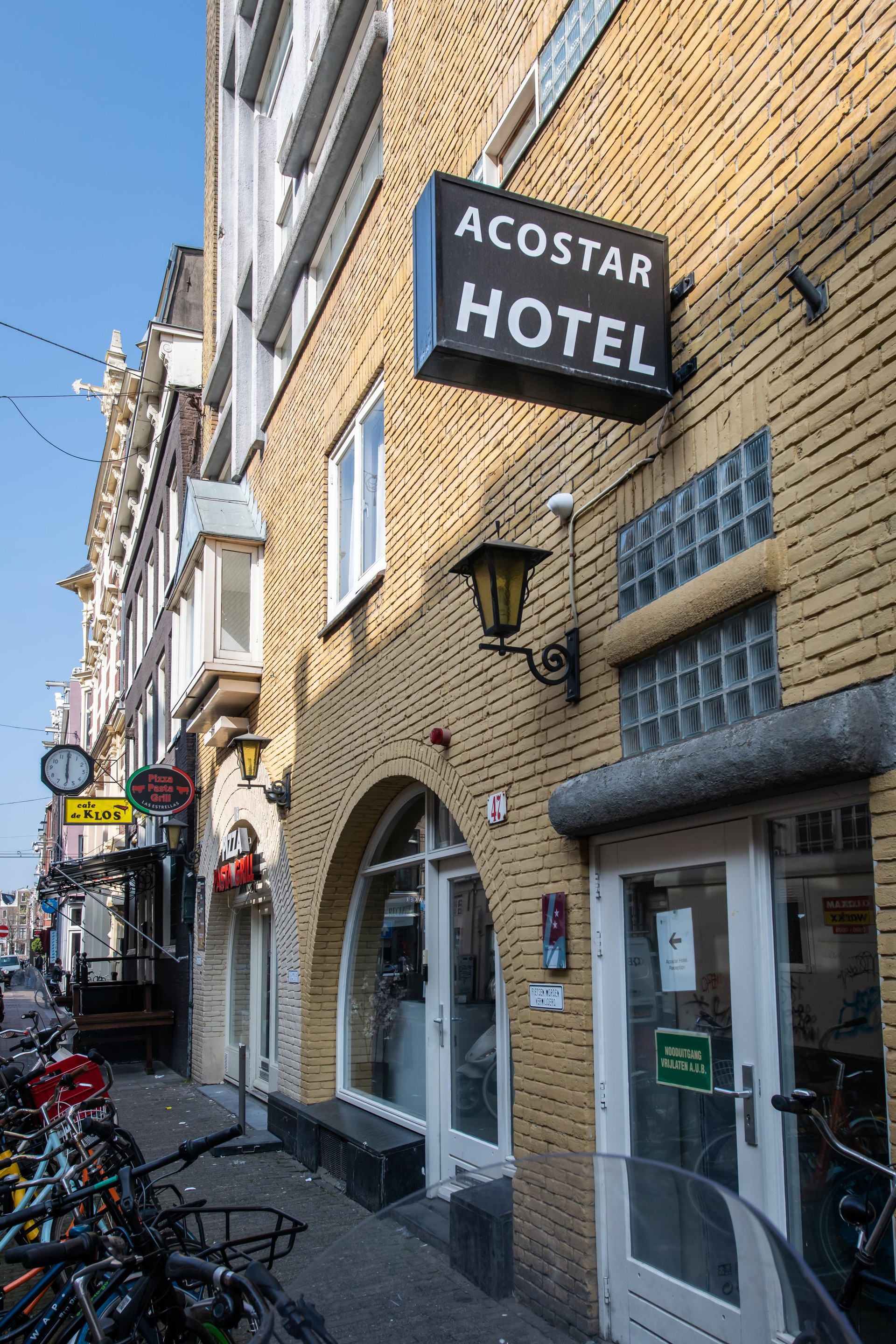 Vista Exterior Acostar Hotel