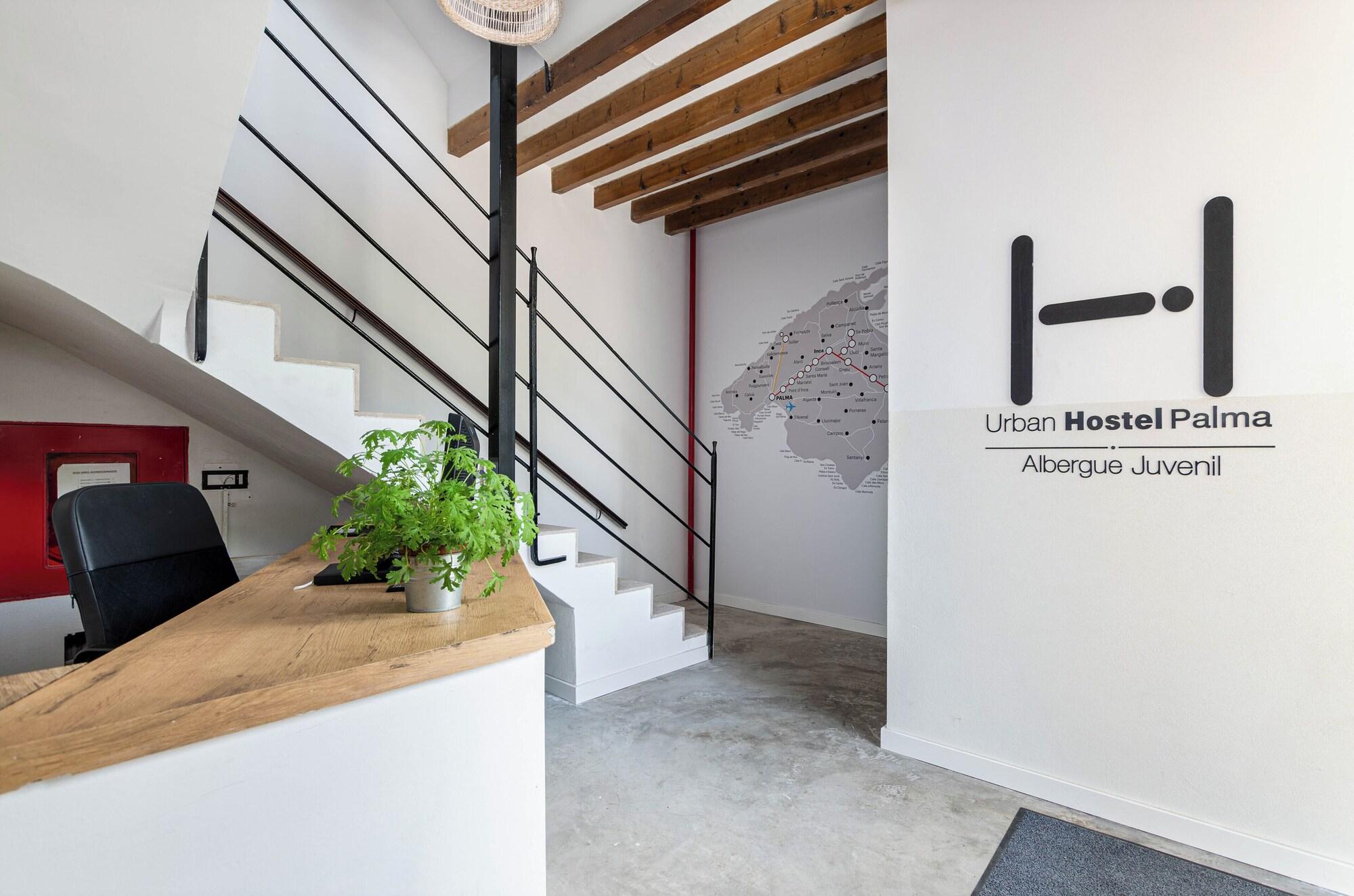 Vista Lobby Urban Hostel Palma Albergue Juvenil