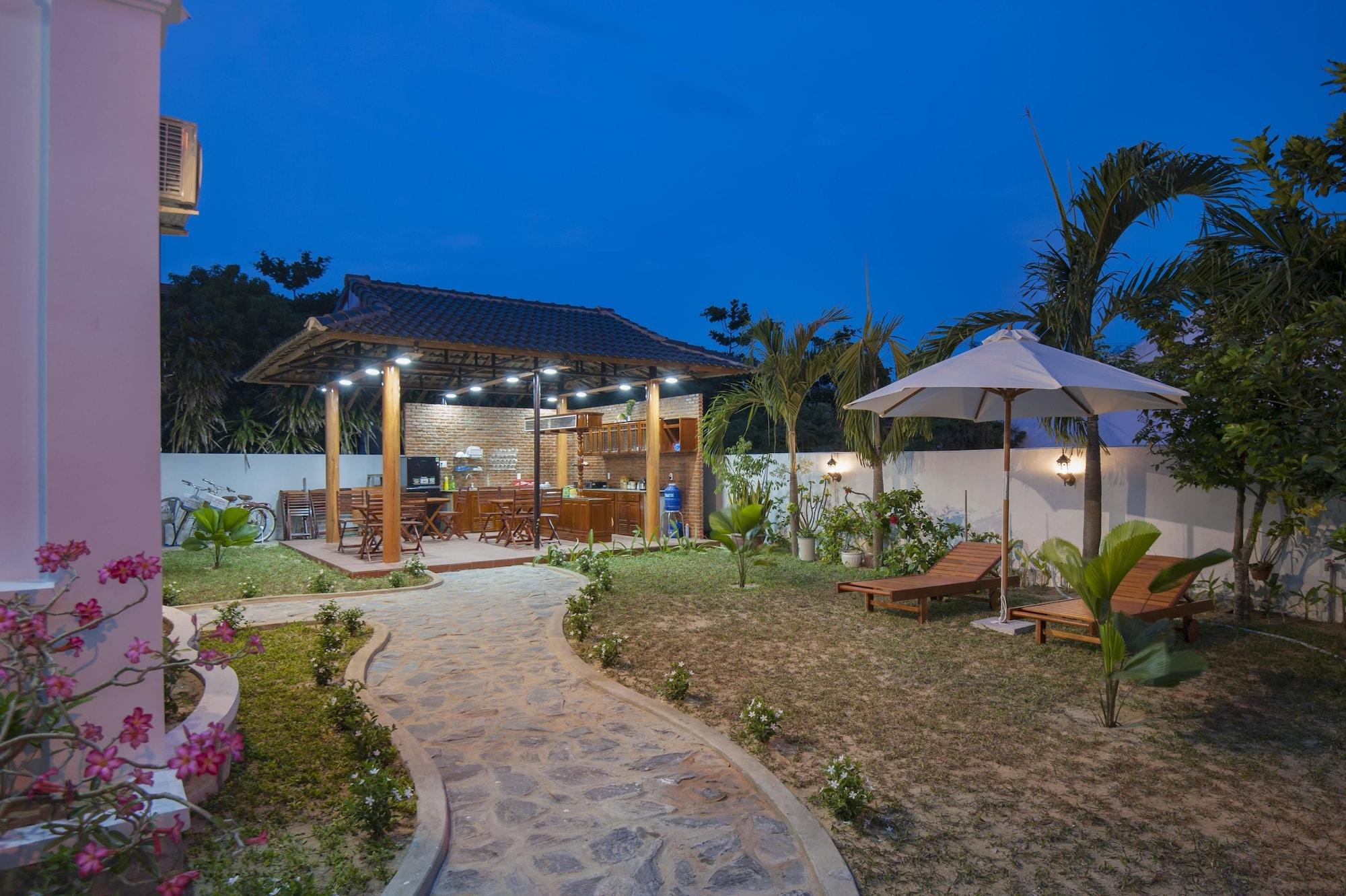 Varios An Bang Golden Beach Villa