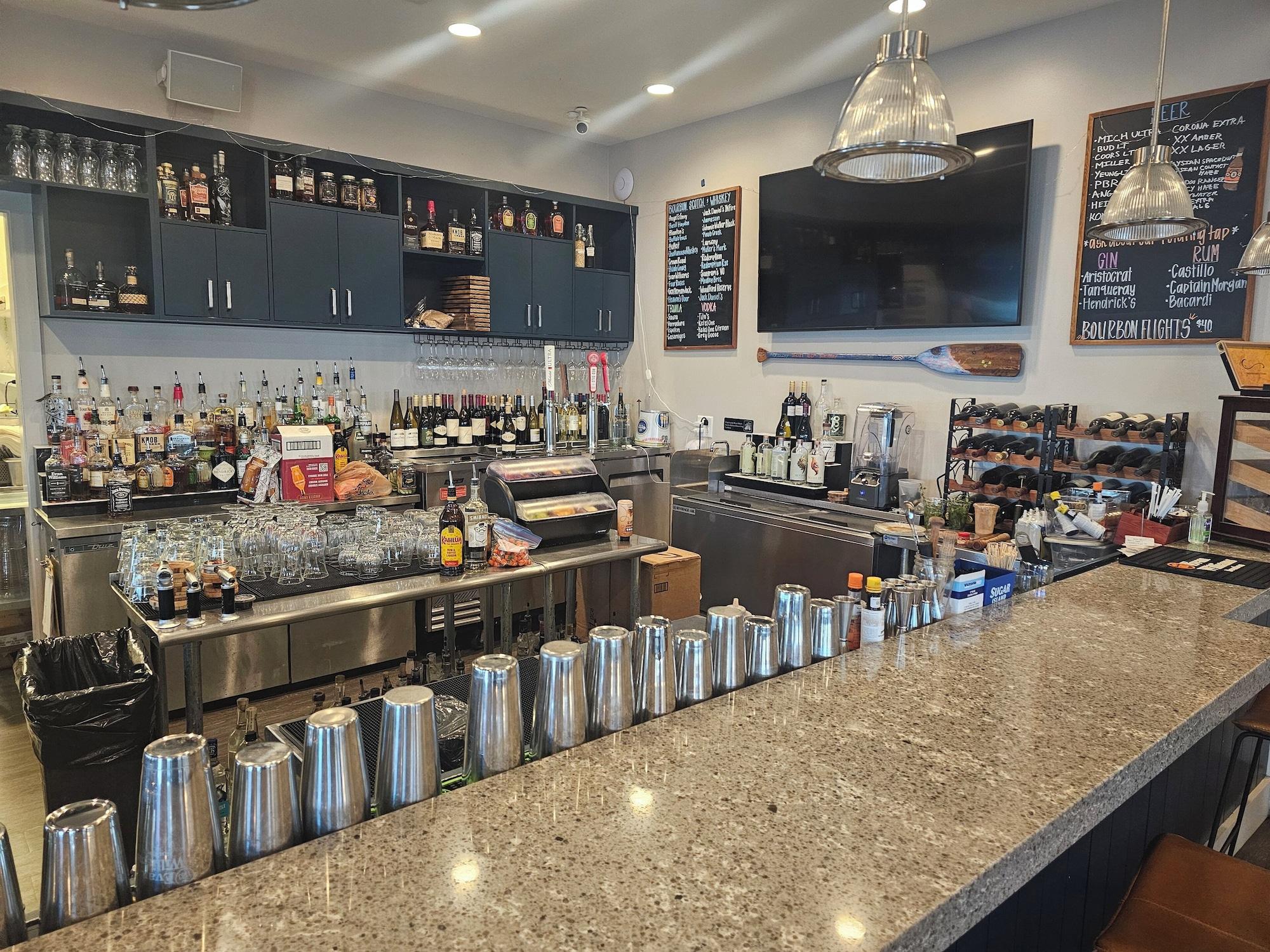 Bar/Salón Wildwood Resort & Marina