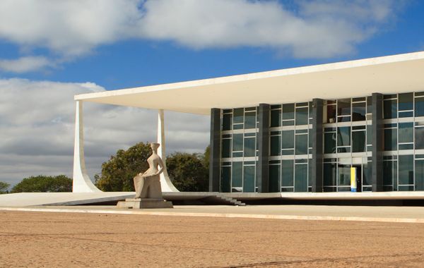 Brasilia Tower Hotel by Castelo Itaipava