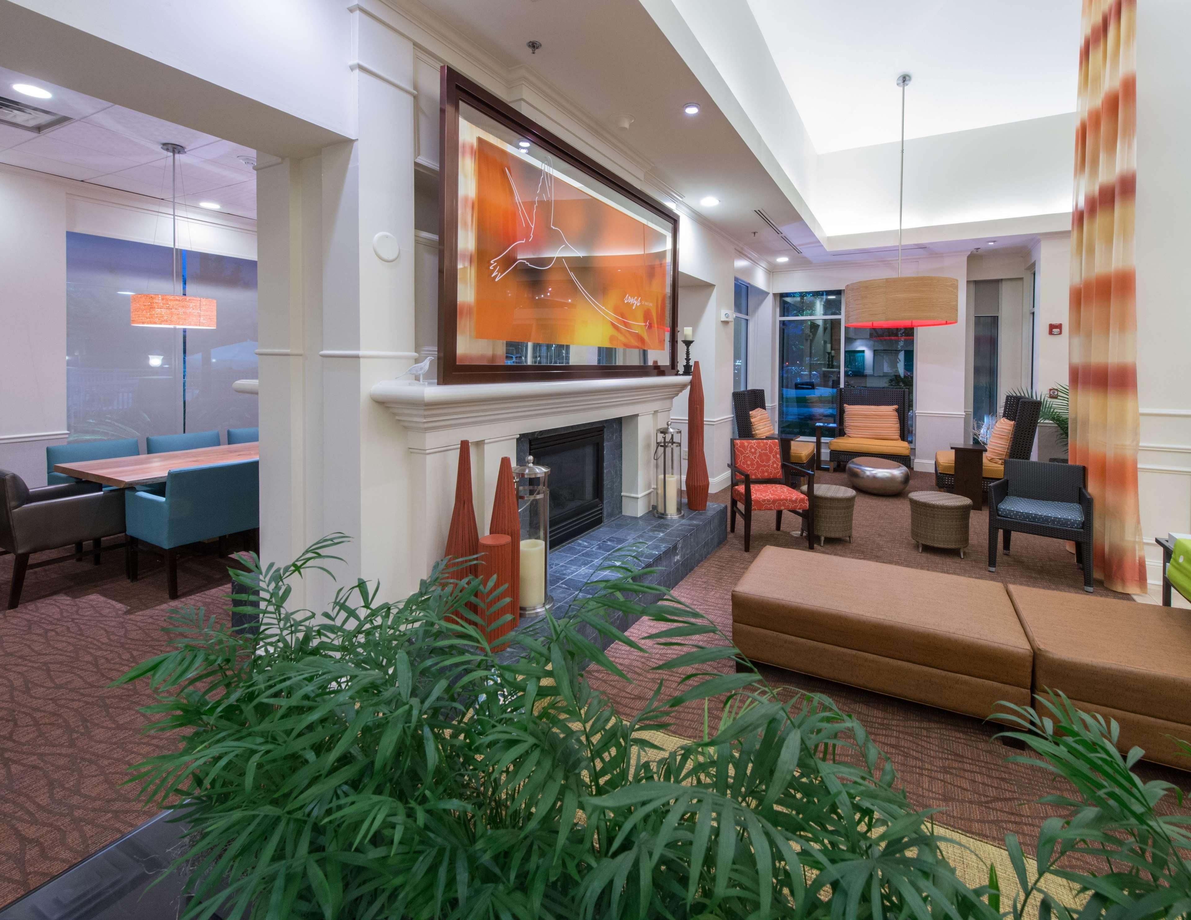 Vista Lobby Hilton Garden Inn Tallahassee Central