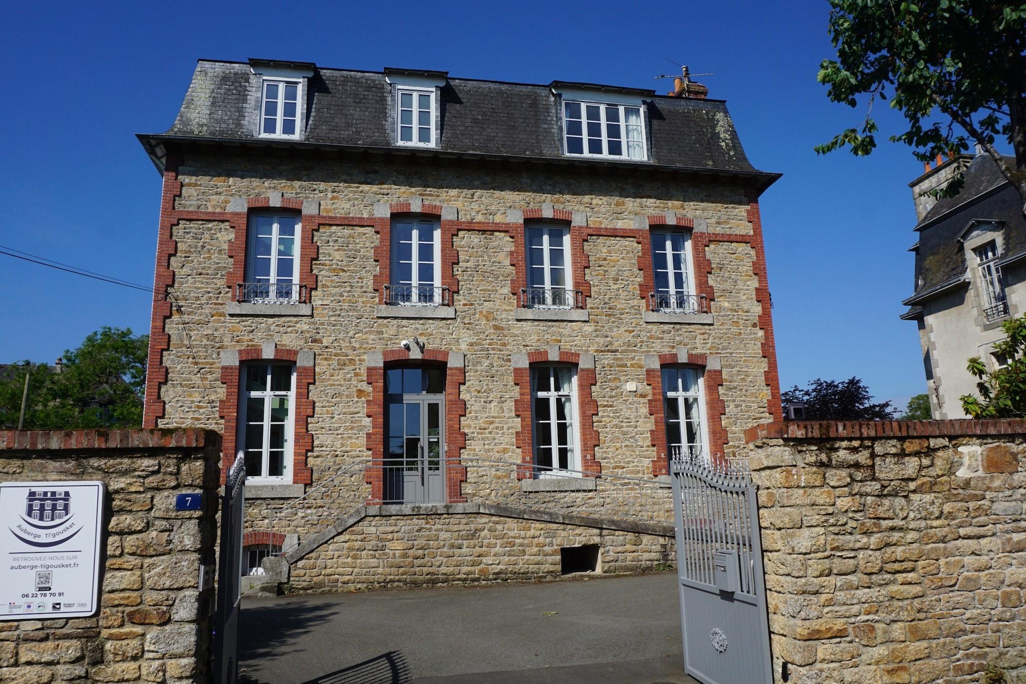 Varios Auberge Ti'gousket