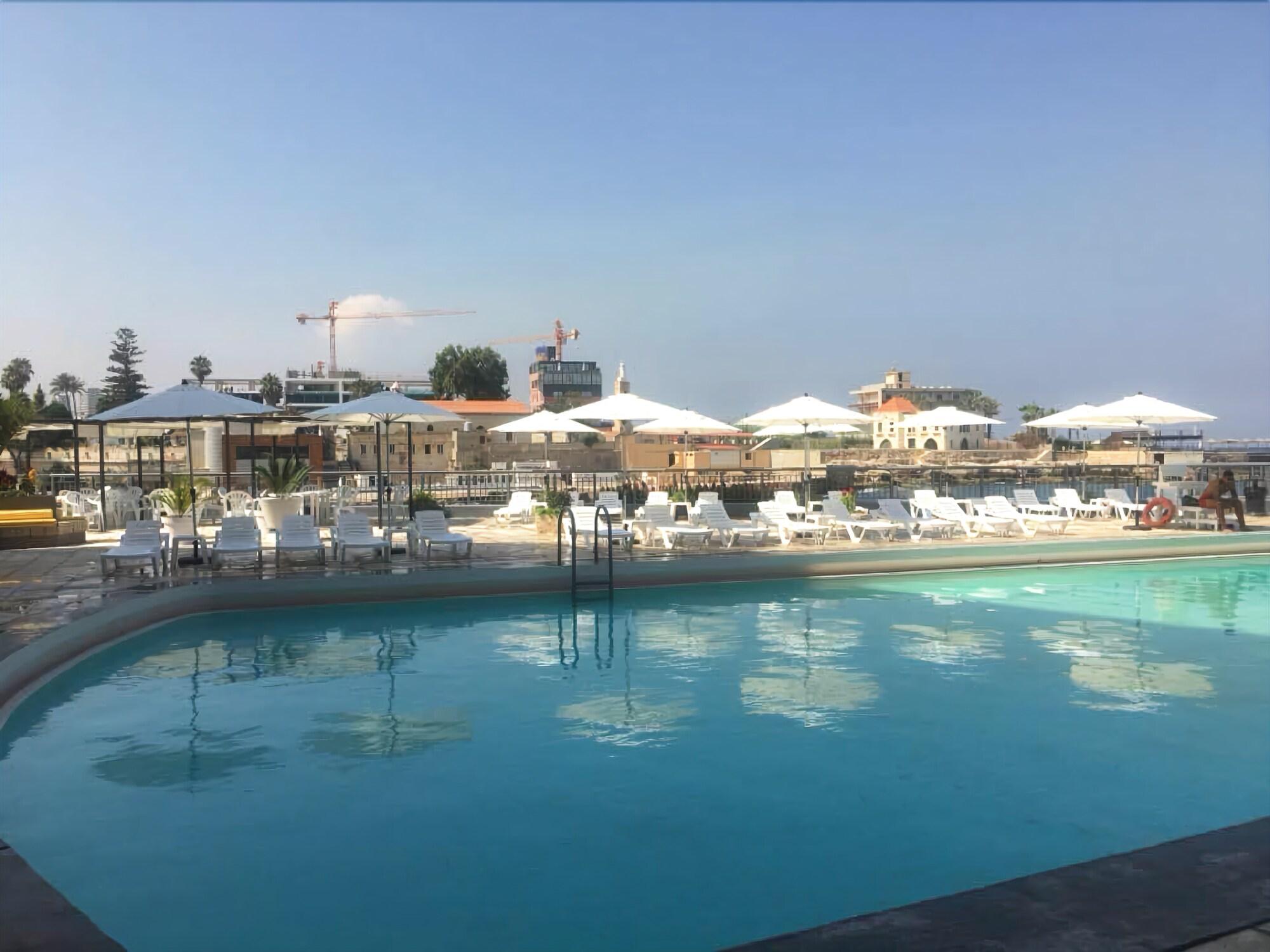Varios St Paul Resort and Apartments