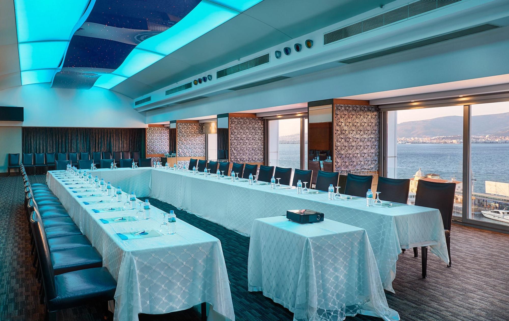 Sala de Reuniones Kordon Hotel Pasaport