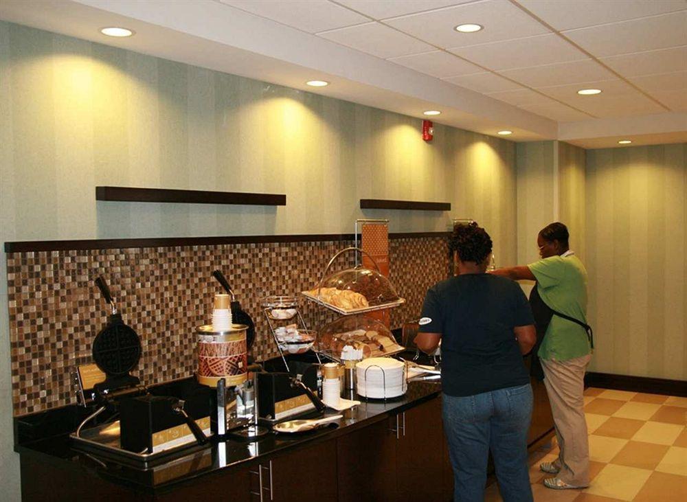 Restaurant Hampton Inn Anderson/ Alliance Business Park