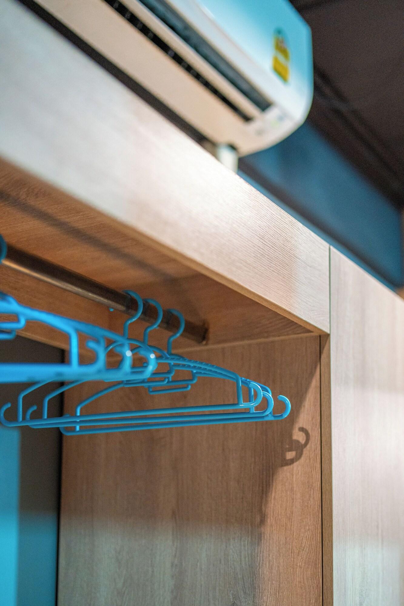 Set de Habitación Black Panther Hostel