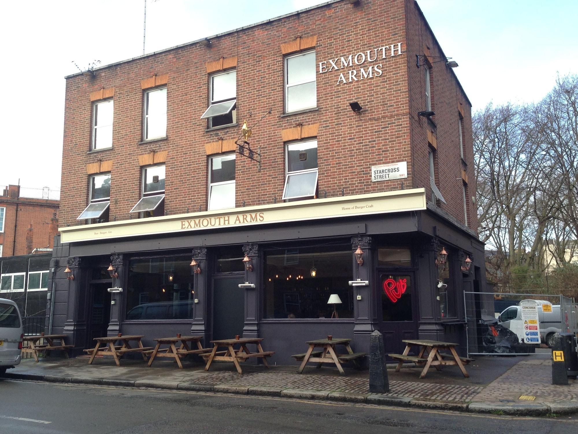 Varios Publove @ Exmouth Arms Euston