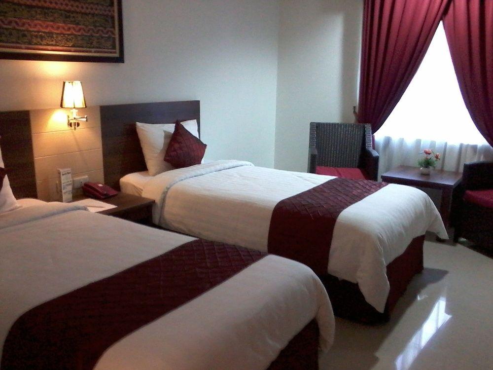 Varios Hotel Bandara Syariah