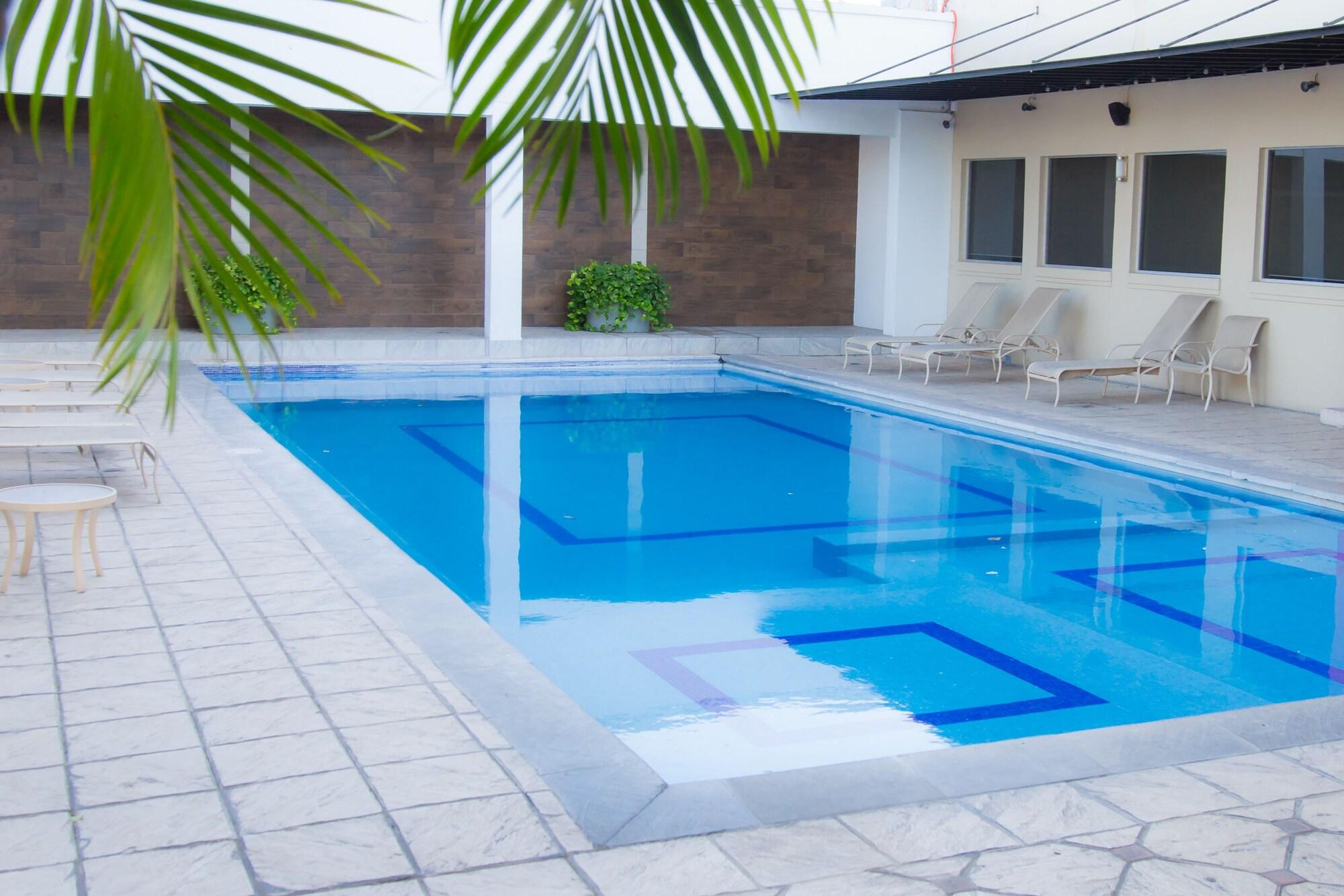 Vista Piscina Hotel Casablanca