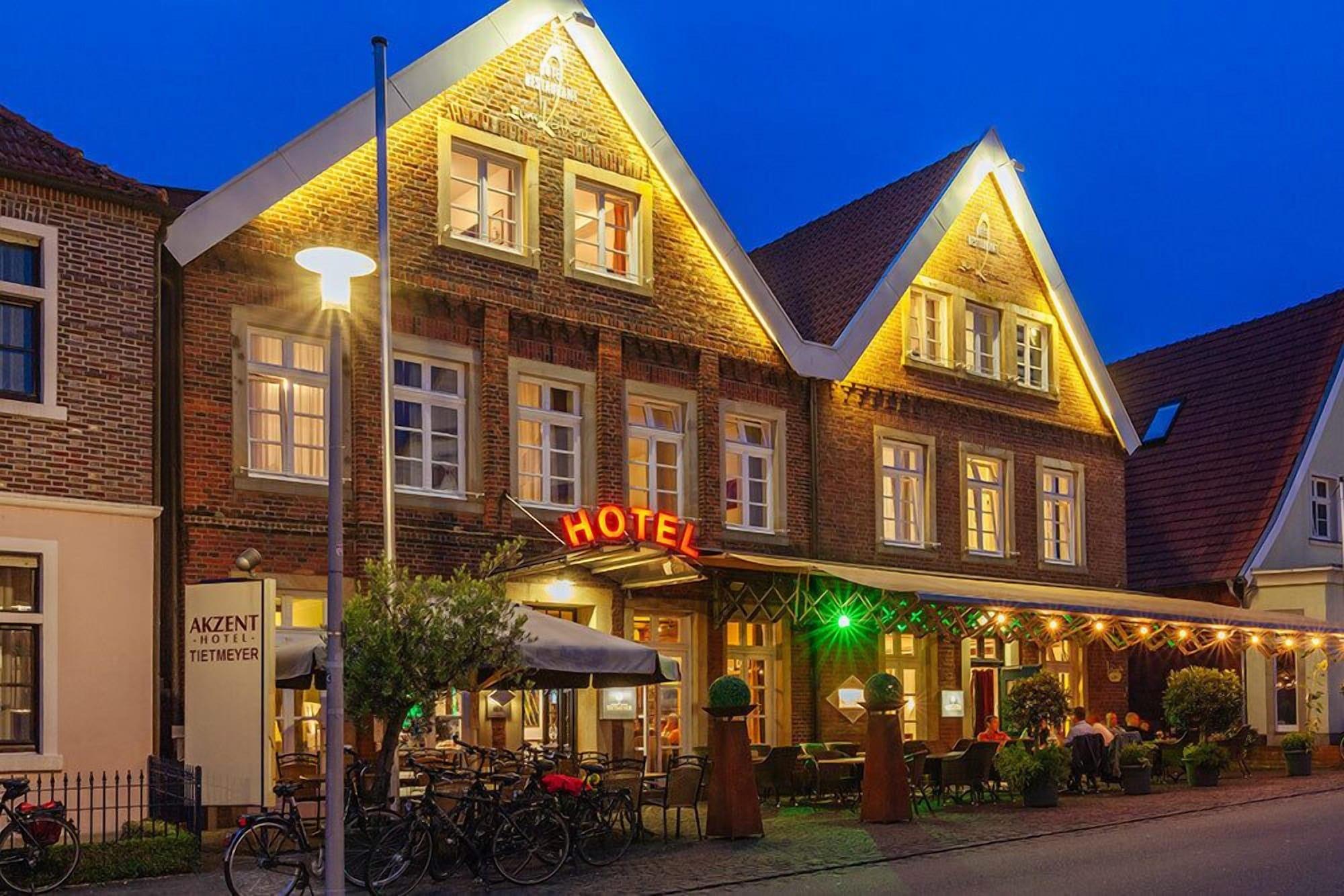 Vista Exterior AKZENT Hotel Tietmeyer